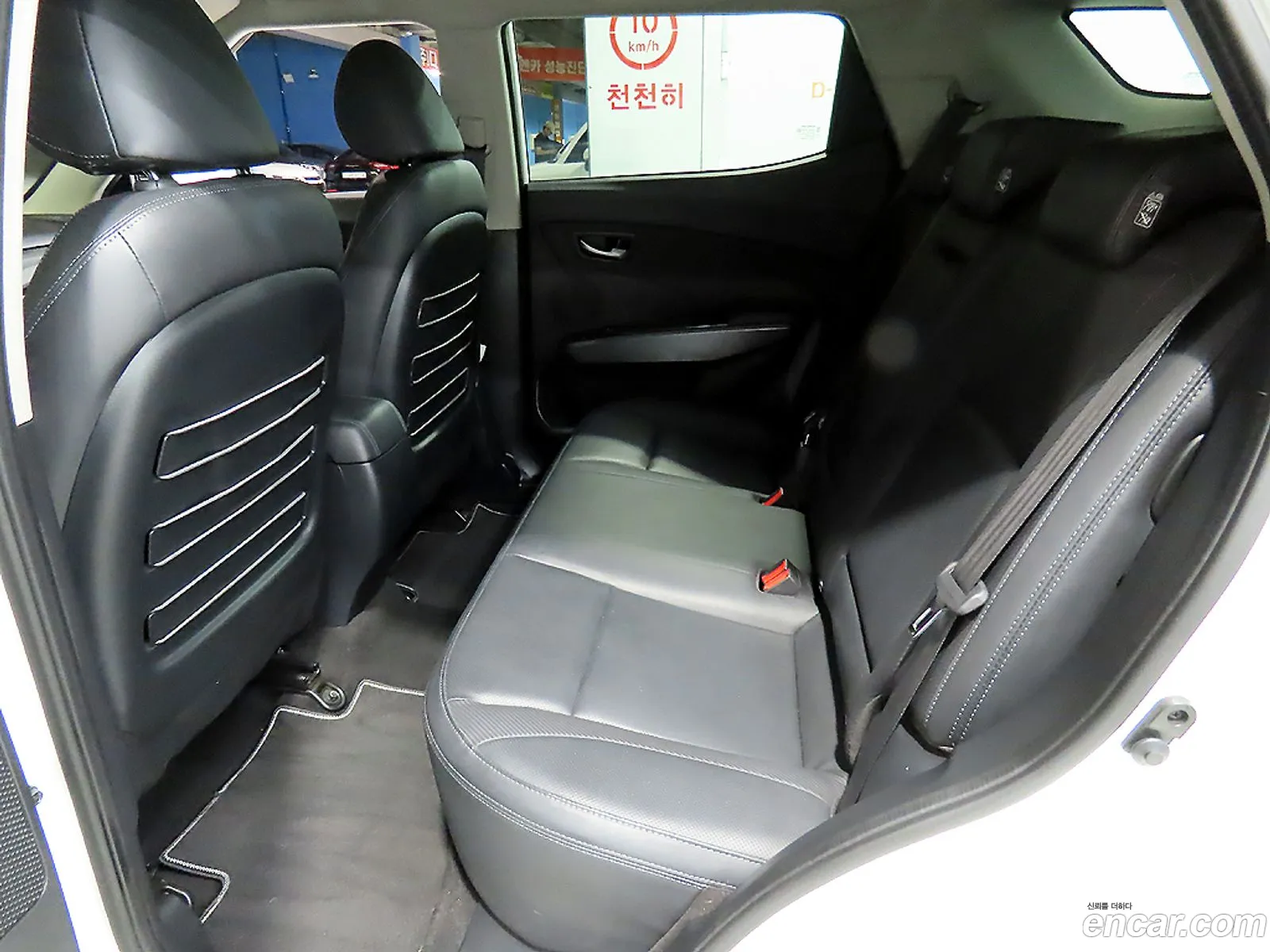 Kia Niro 2016 — 2