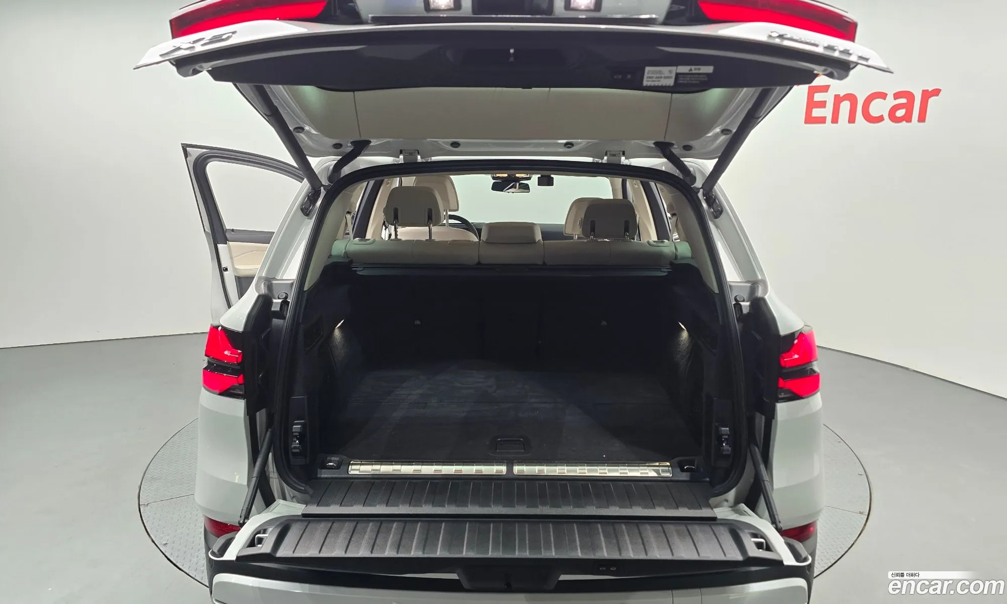 BMW X5 2025 WBA41EU01S9137496 — 19