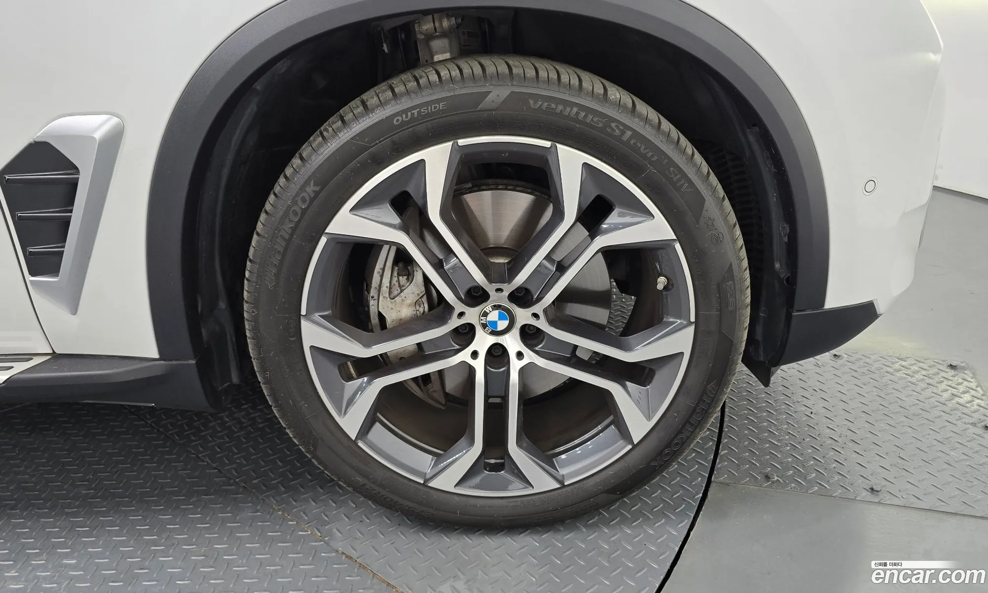 BMW X5 2025 WBA41EU01S9137496 — 33