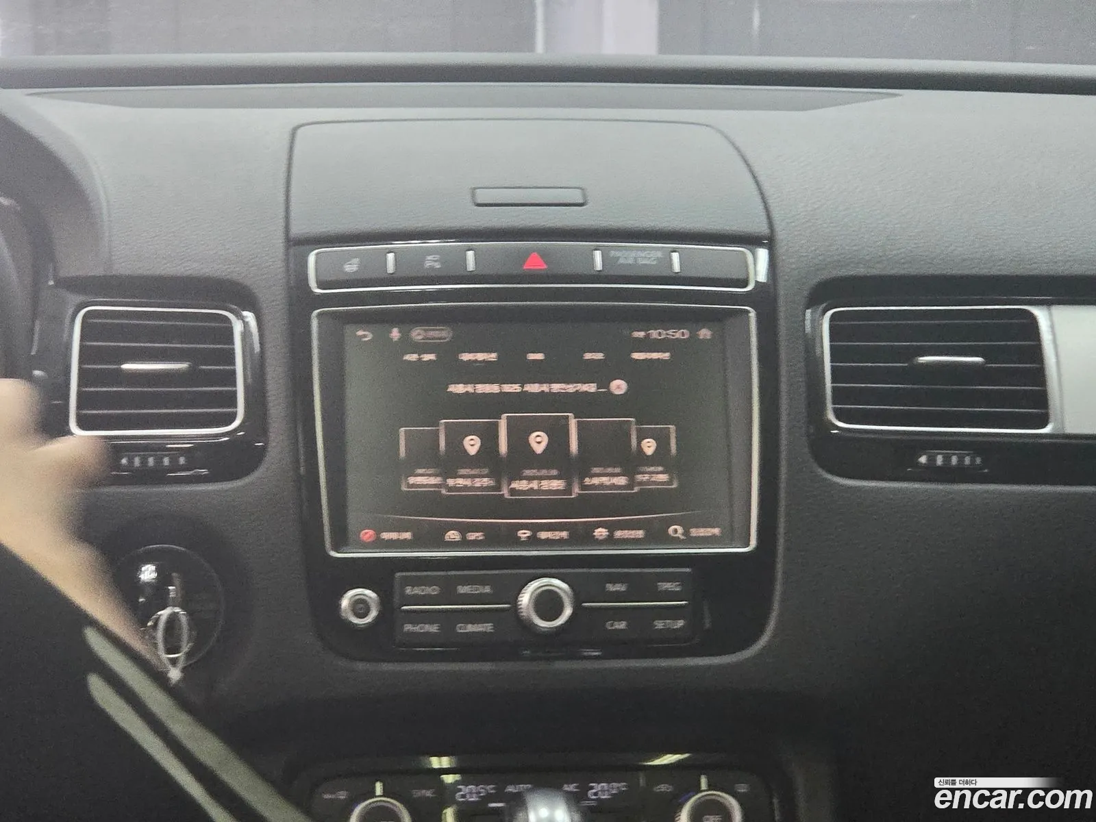 Volkswagen Touareg 2016 — 13