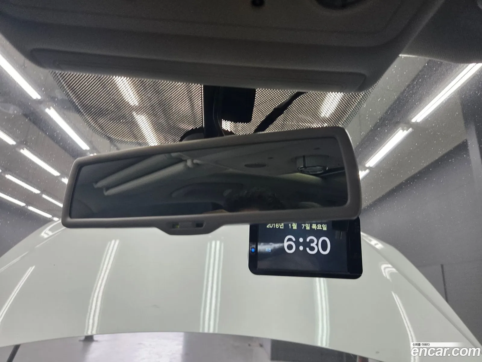 Volkswagen Touareg 2016 — 12