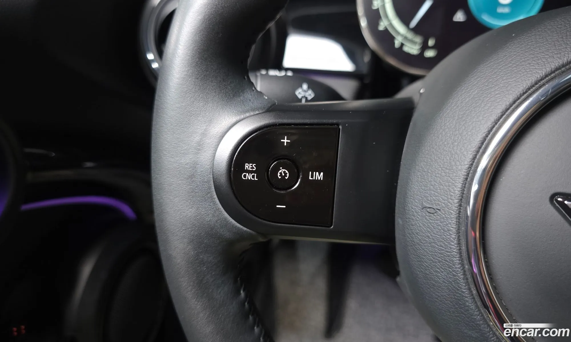 Mini Cooper 2023 — 15