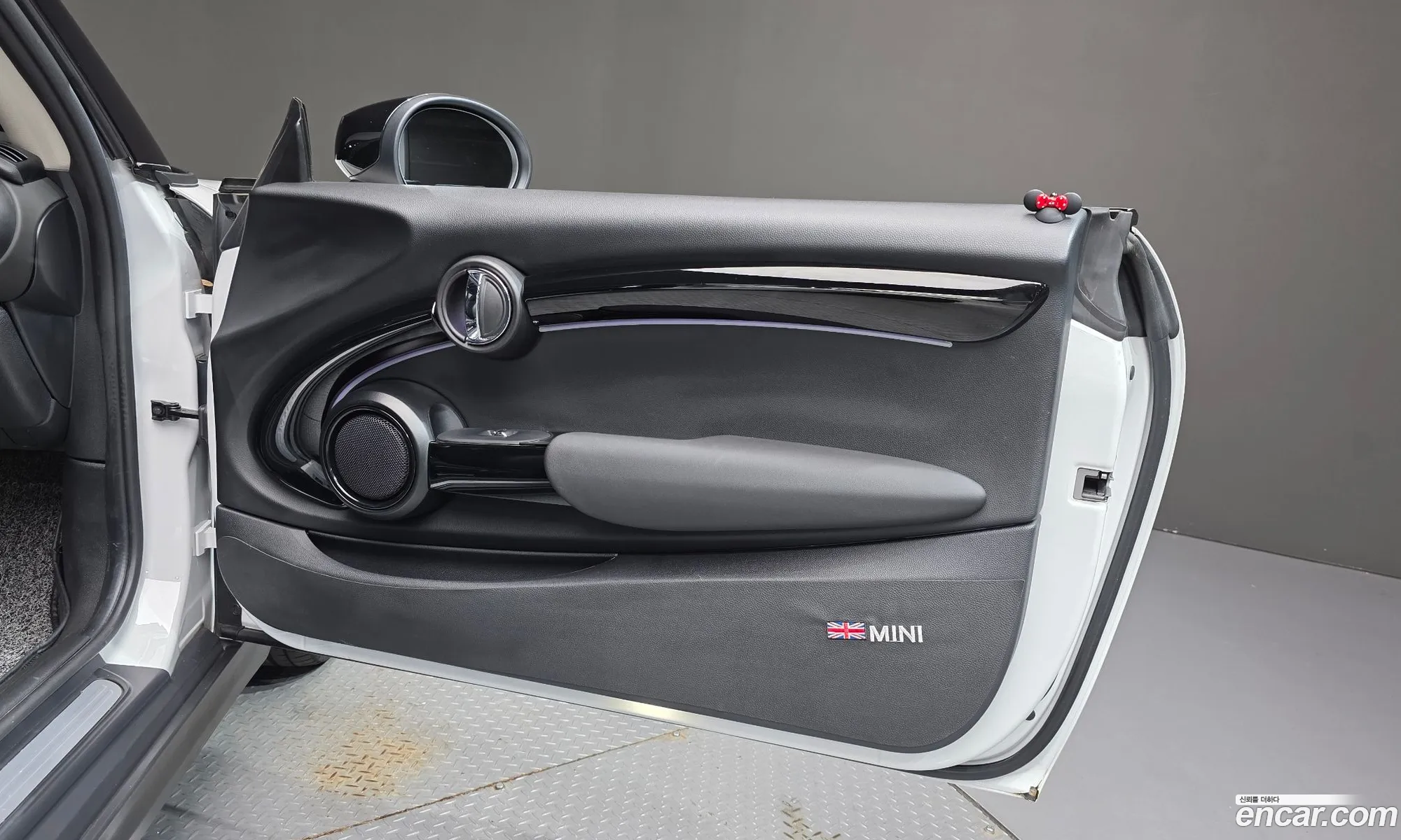 Mini Cooper 2023 — 9