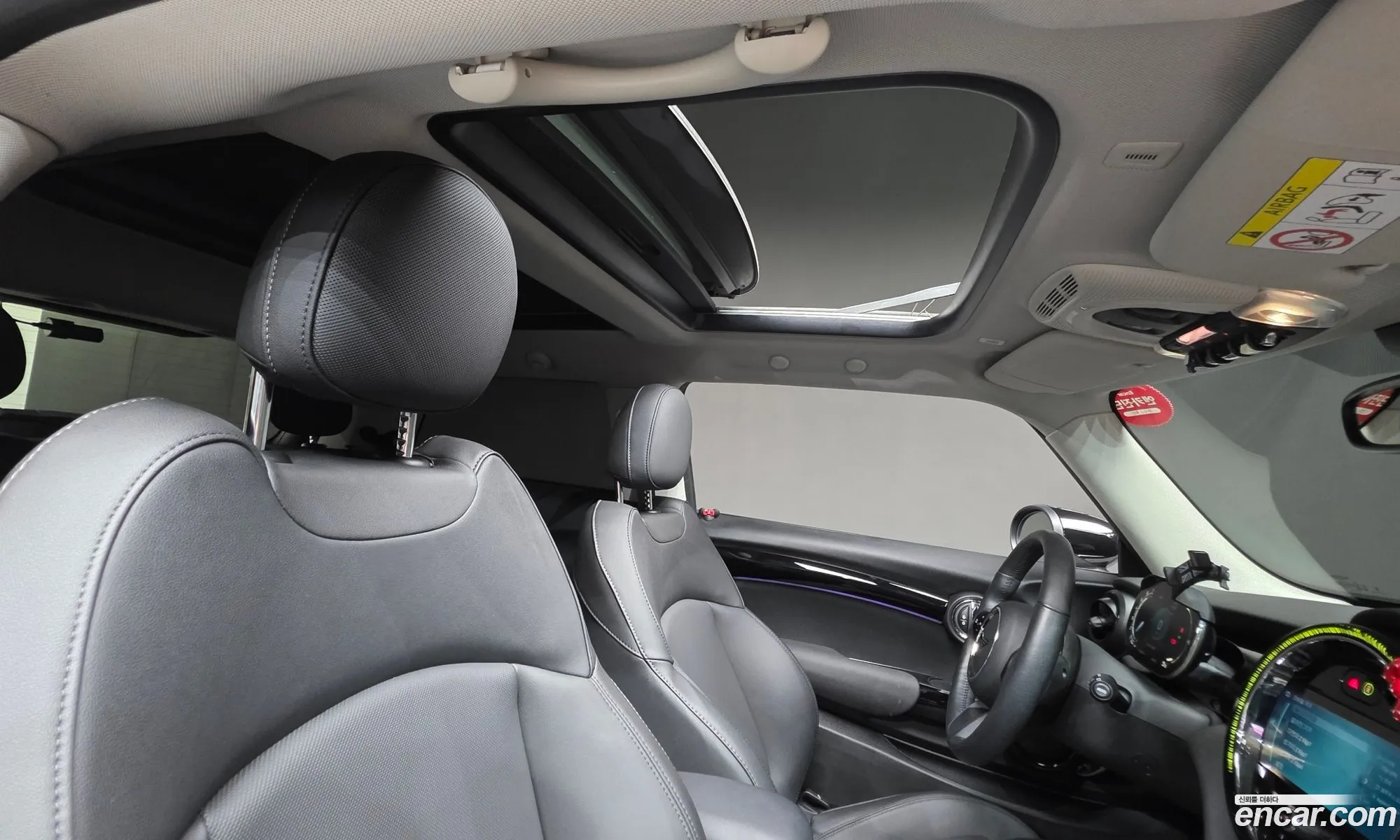 Mini Cooper 2023 — 5