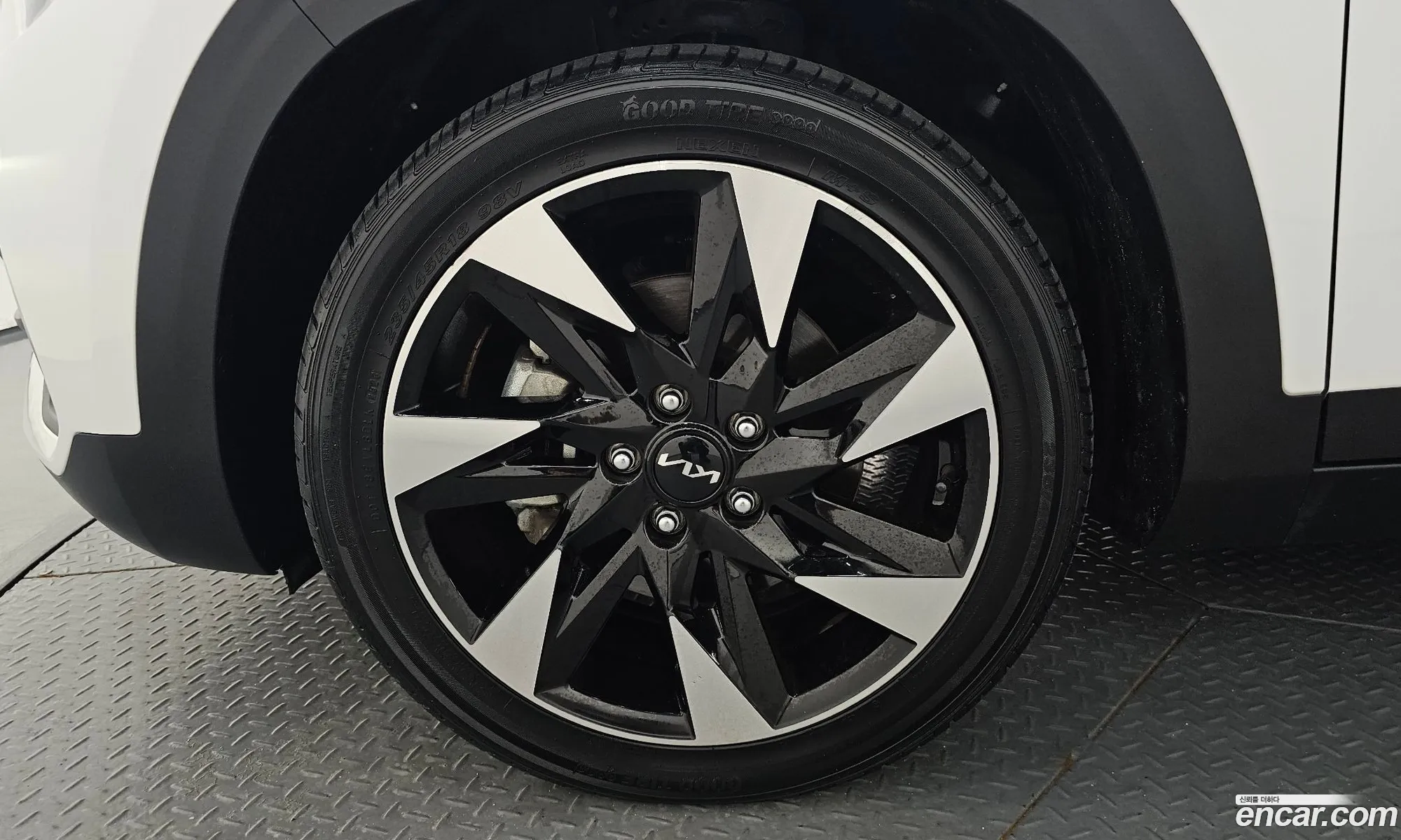 Kia Seltos 2022 KNAET812GPK368071 — 11
