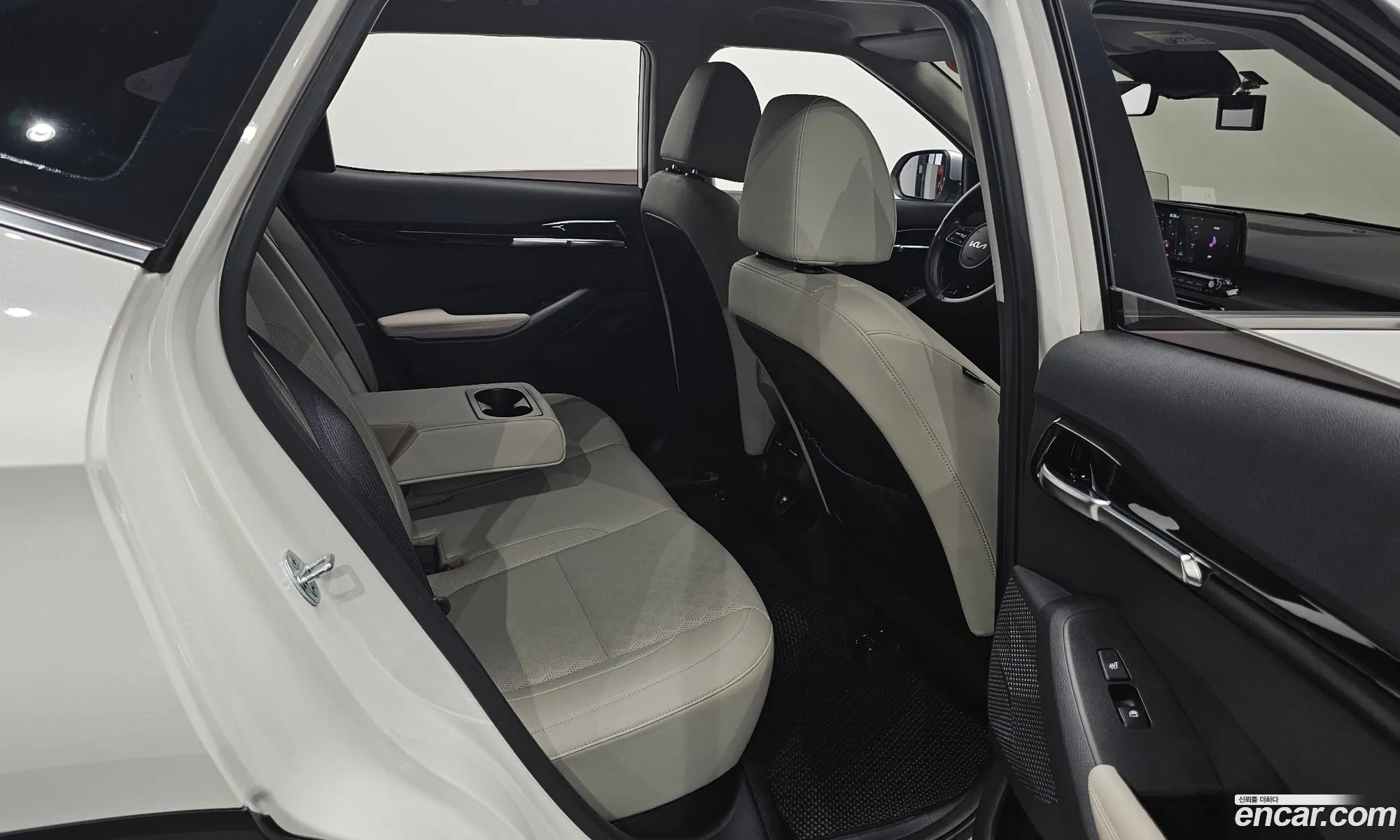 Kia Seltos 2022 KNAET812GPK368071 — 25