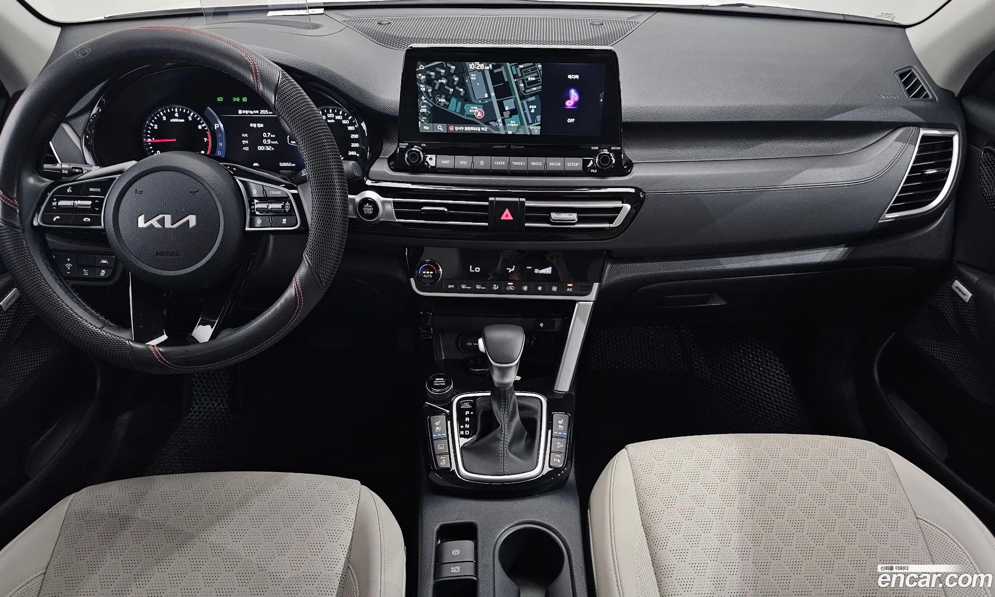 Kia Seltos 2022 KNAET812GPK368071 — 32