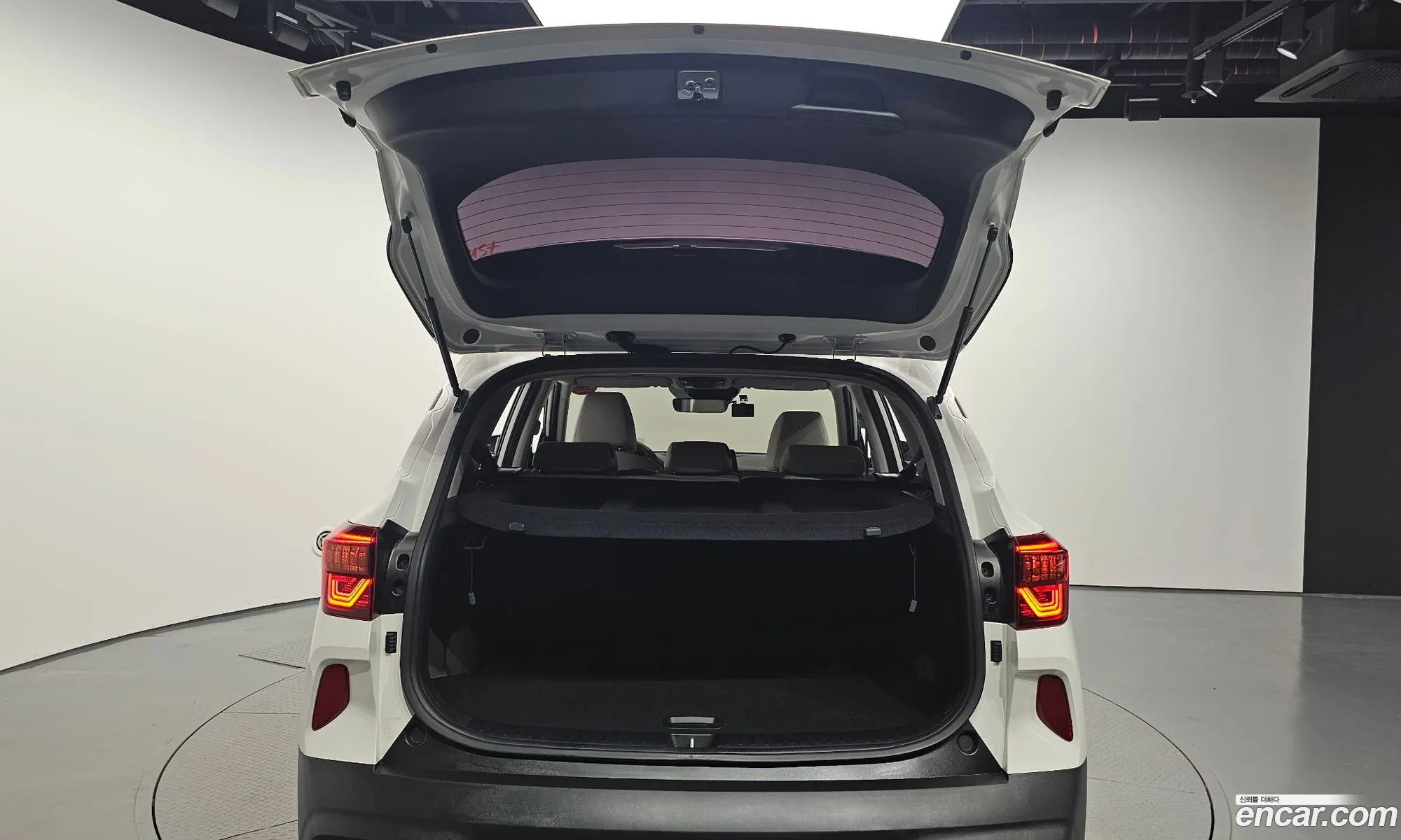 Kia Seltos 2022 KNAET812GPK368071 — 27