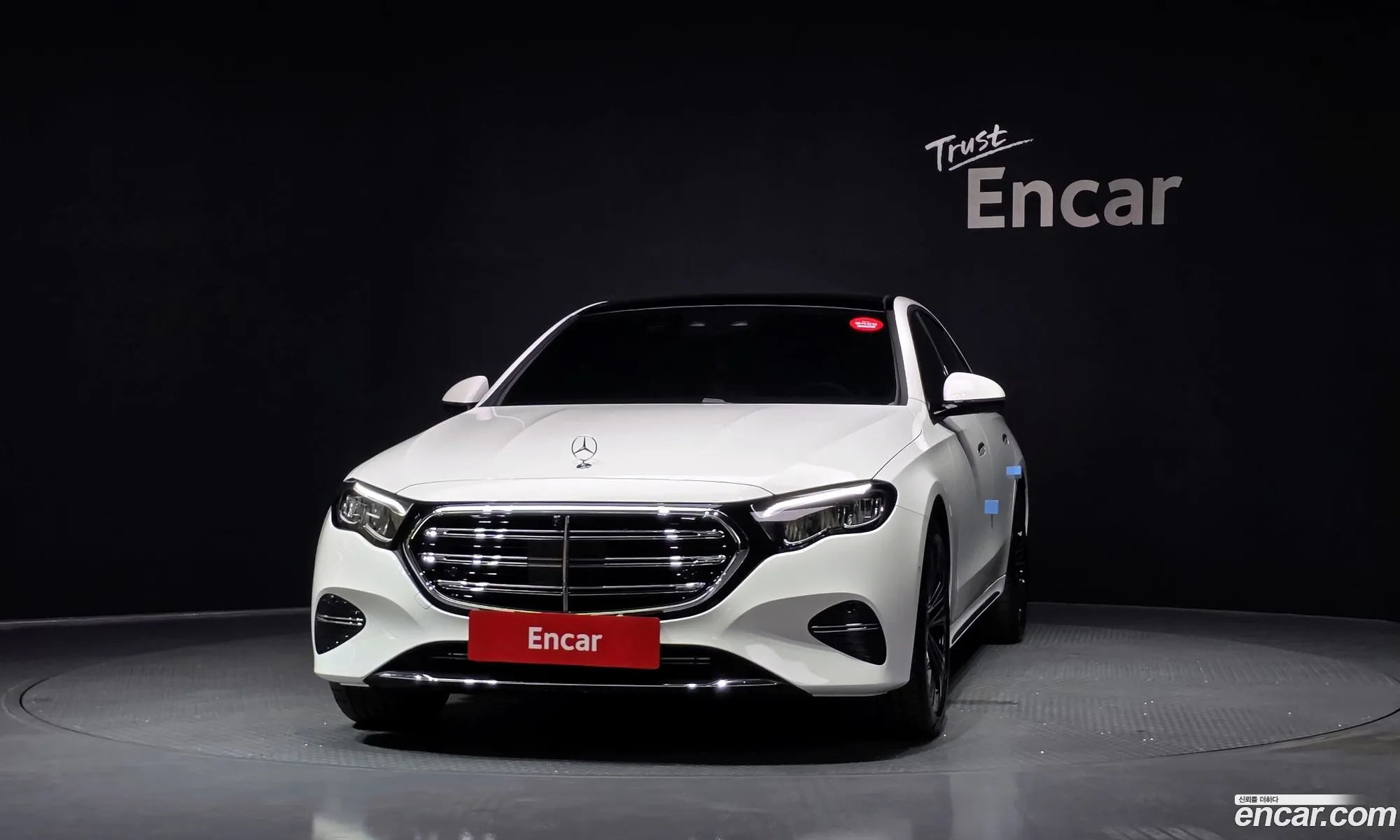 Mercedes-Benz E-Class W214 2026 — 29
