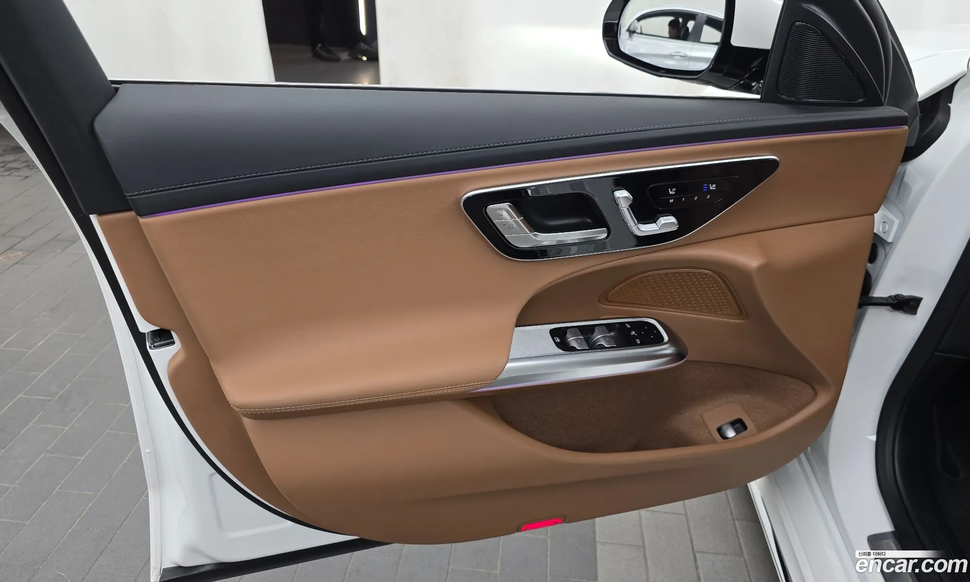 Mercedes-Benz E-Class W214 2026 — 4