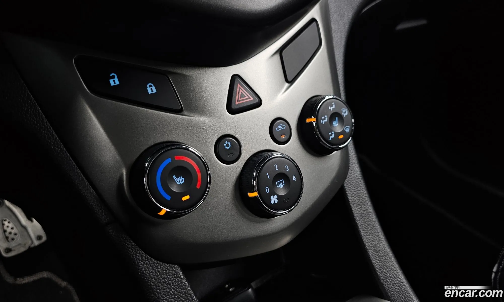 Chevrolet (GM Daewoo) Aveo Hatchback 2014 KLATF48BDFB107399 — 8
