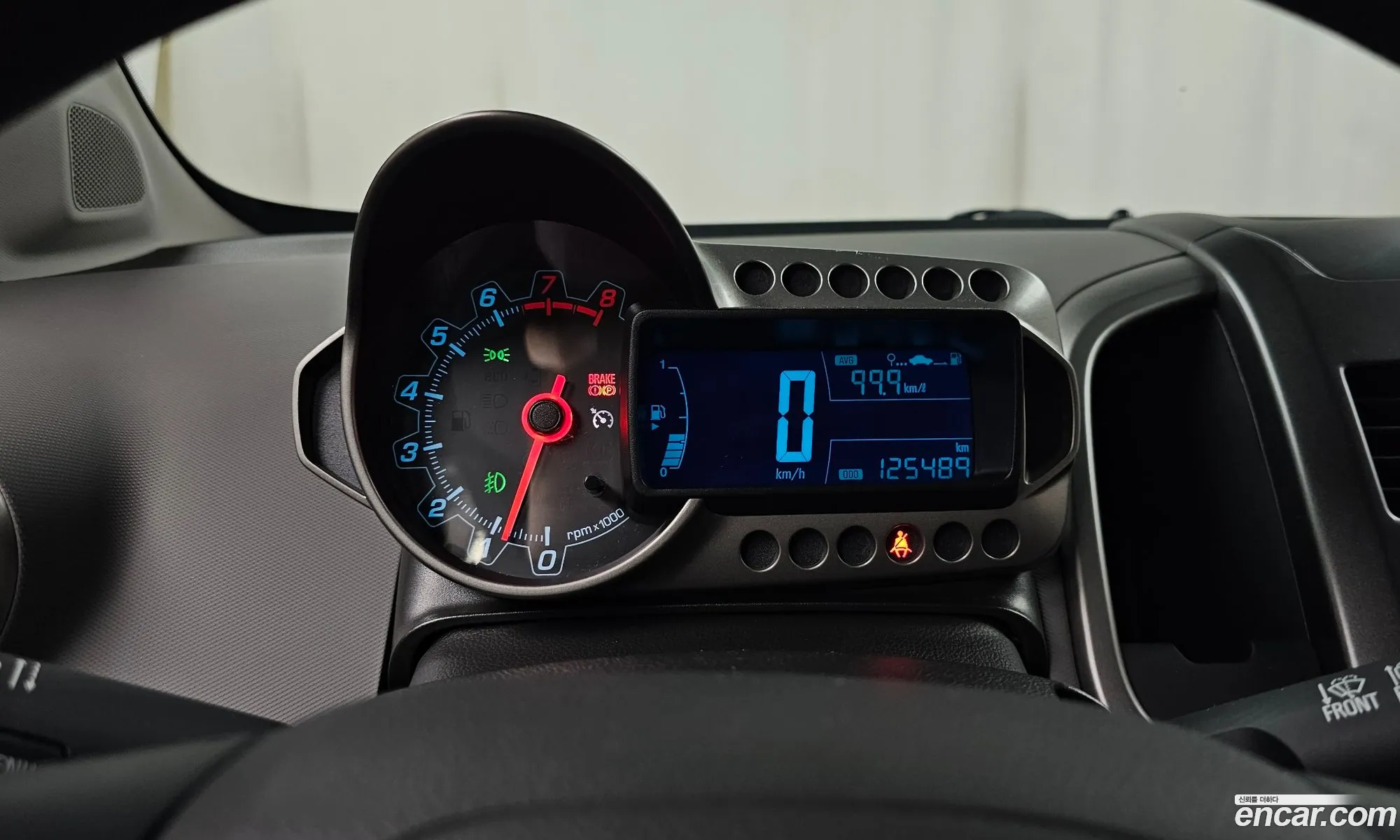 Chevrolet (GM Daewoo) Aveo Hatchback 2014 KLATF48BDFB107399 — 9