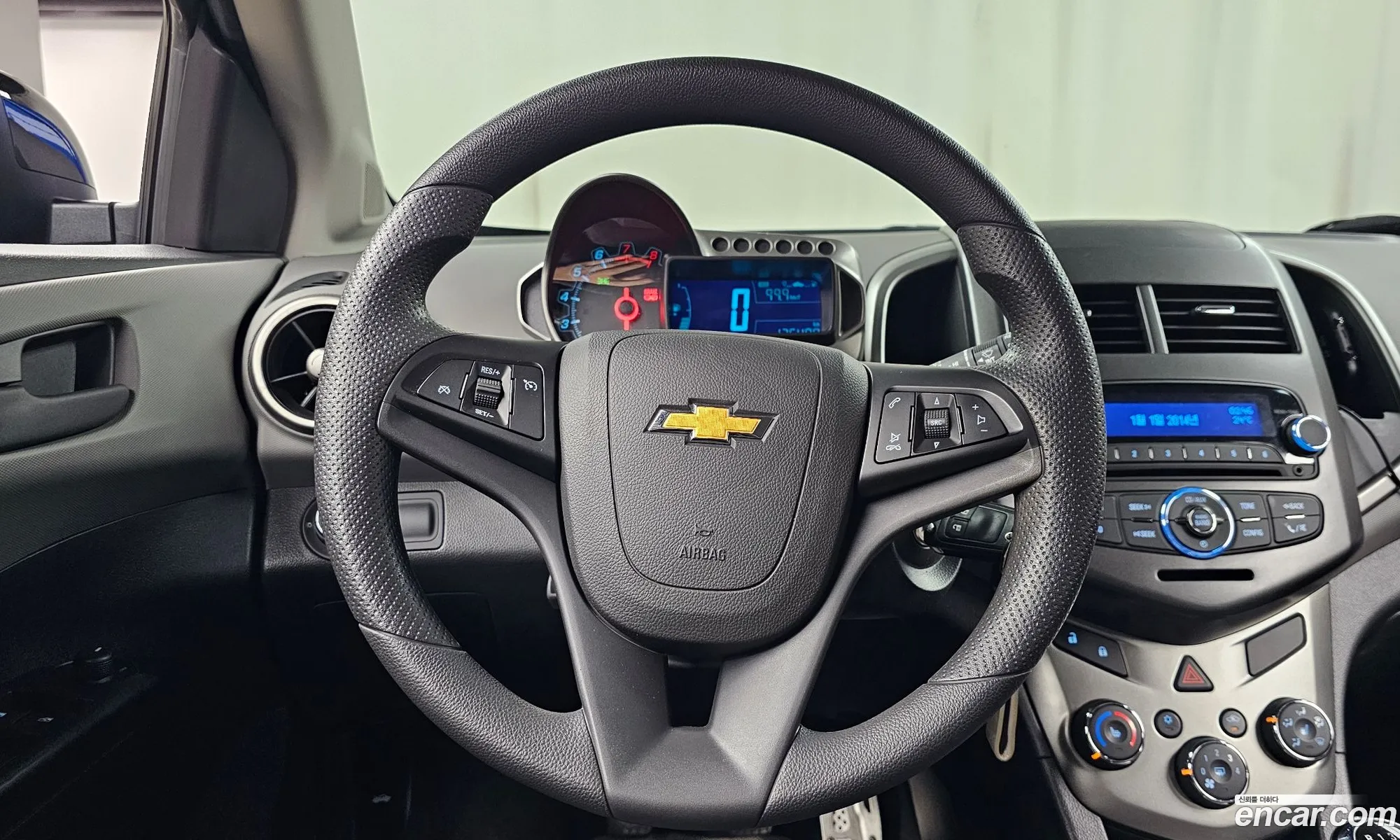 Chevrolet (GM Daewoo) Aveo Hatchback 2014 KLATF48BDFB107399 — 14