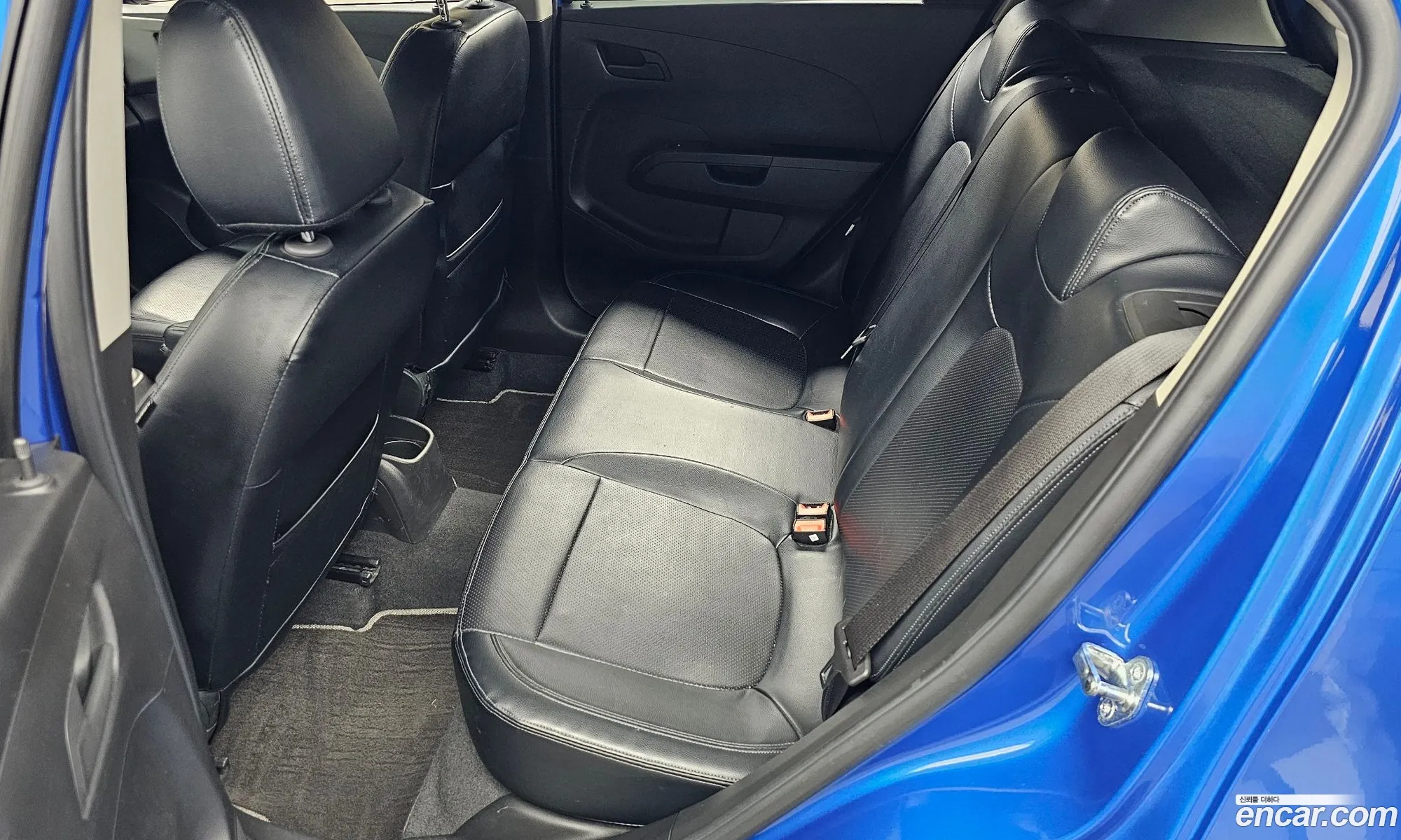 Chevrolet (GM Daewoo) Aveo Hatchback 2014 KLATF48BDFB107399 — 4