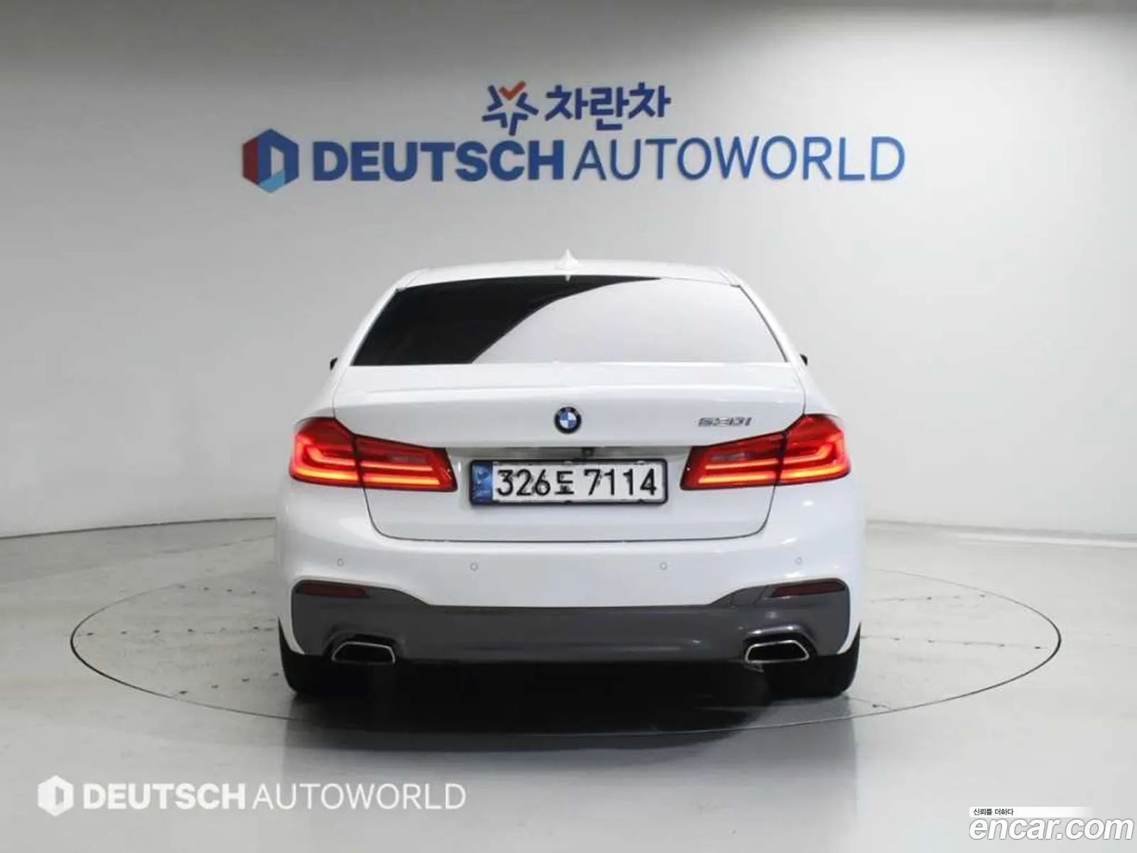 BMW 5 Series 2019 — 17