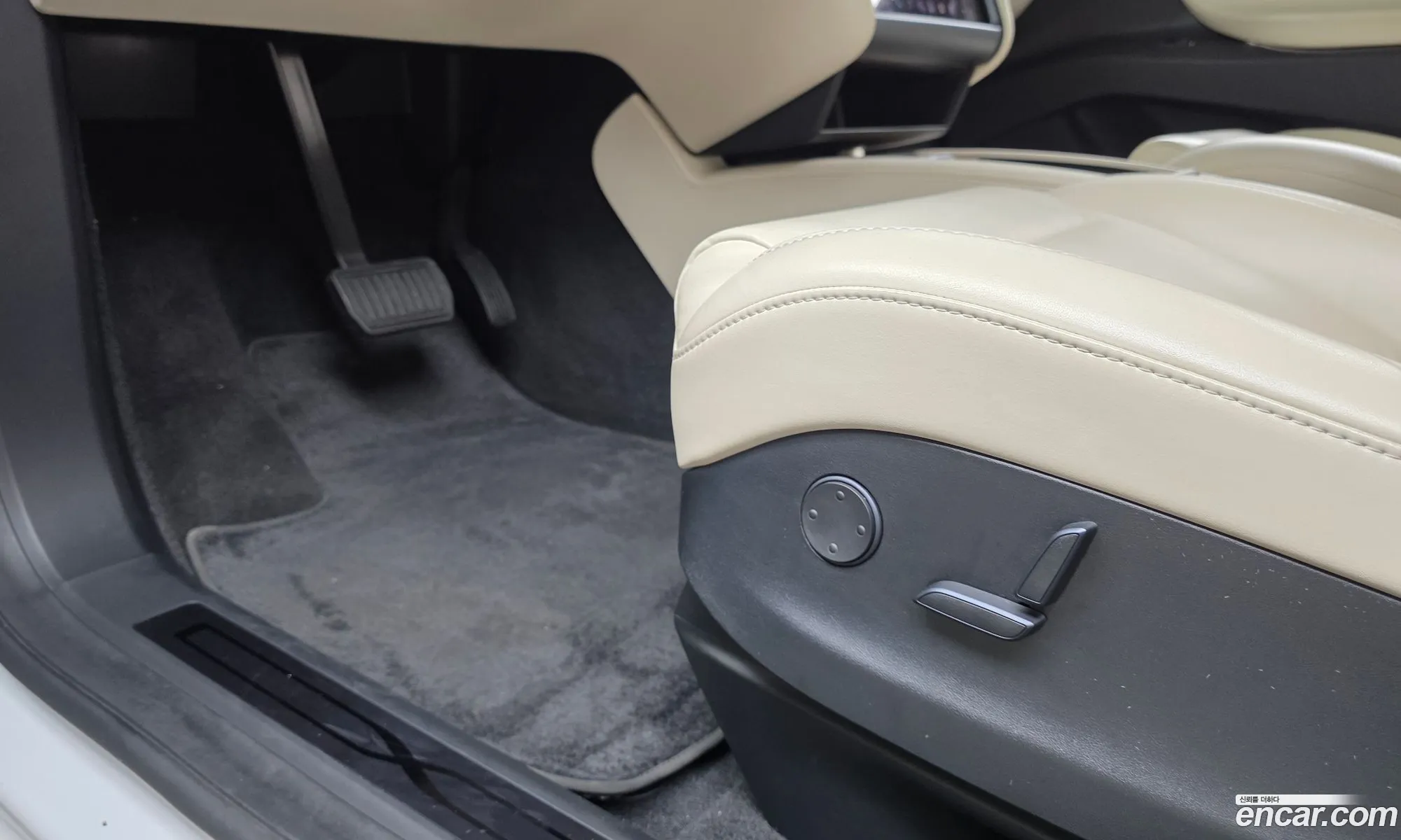 Tesla Model X 2019 5YJXCDE20KF150587 — 24
