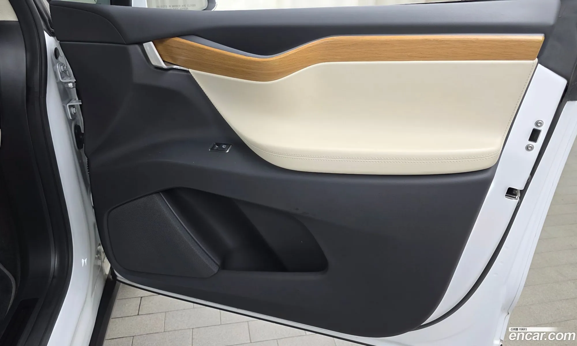 Tesla Model X 2019 5YJXCDE20KF150587 — 25