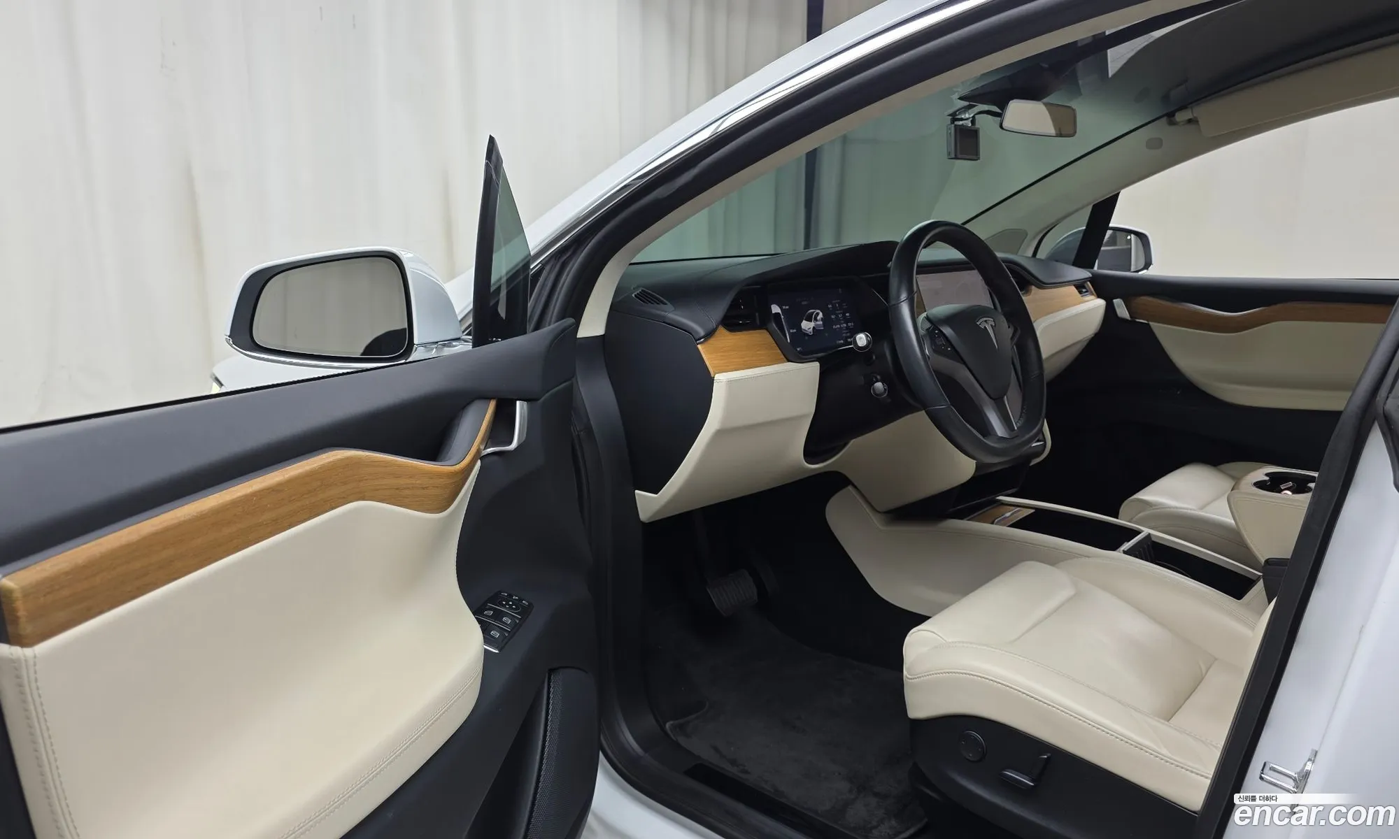 Tesla Model X 2019 5YJXCDE20KF150587 — 16