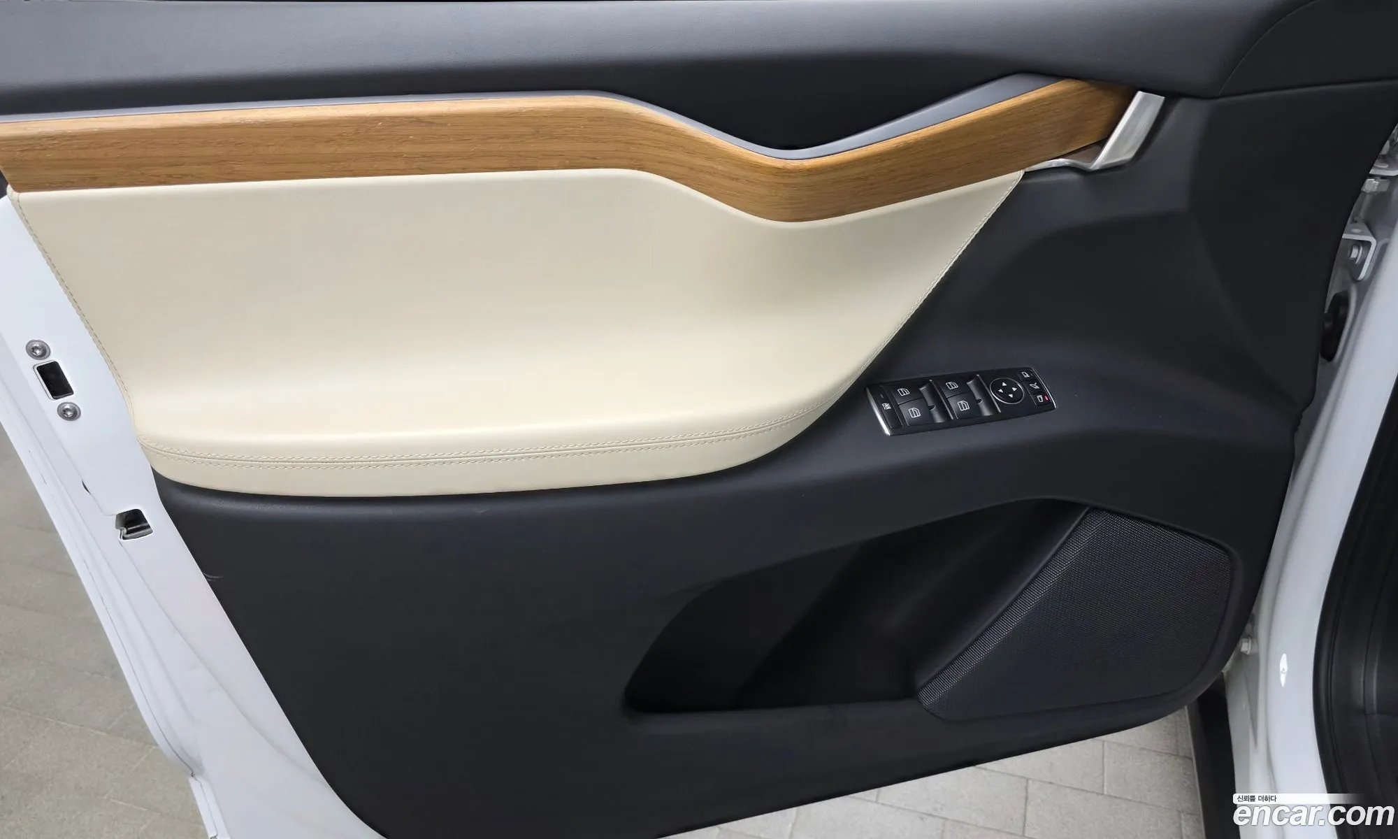 Tesla Model X 2019 5YJXCDE20KF150587 — 6