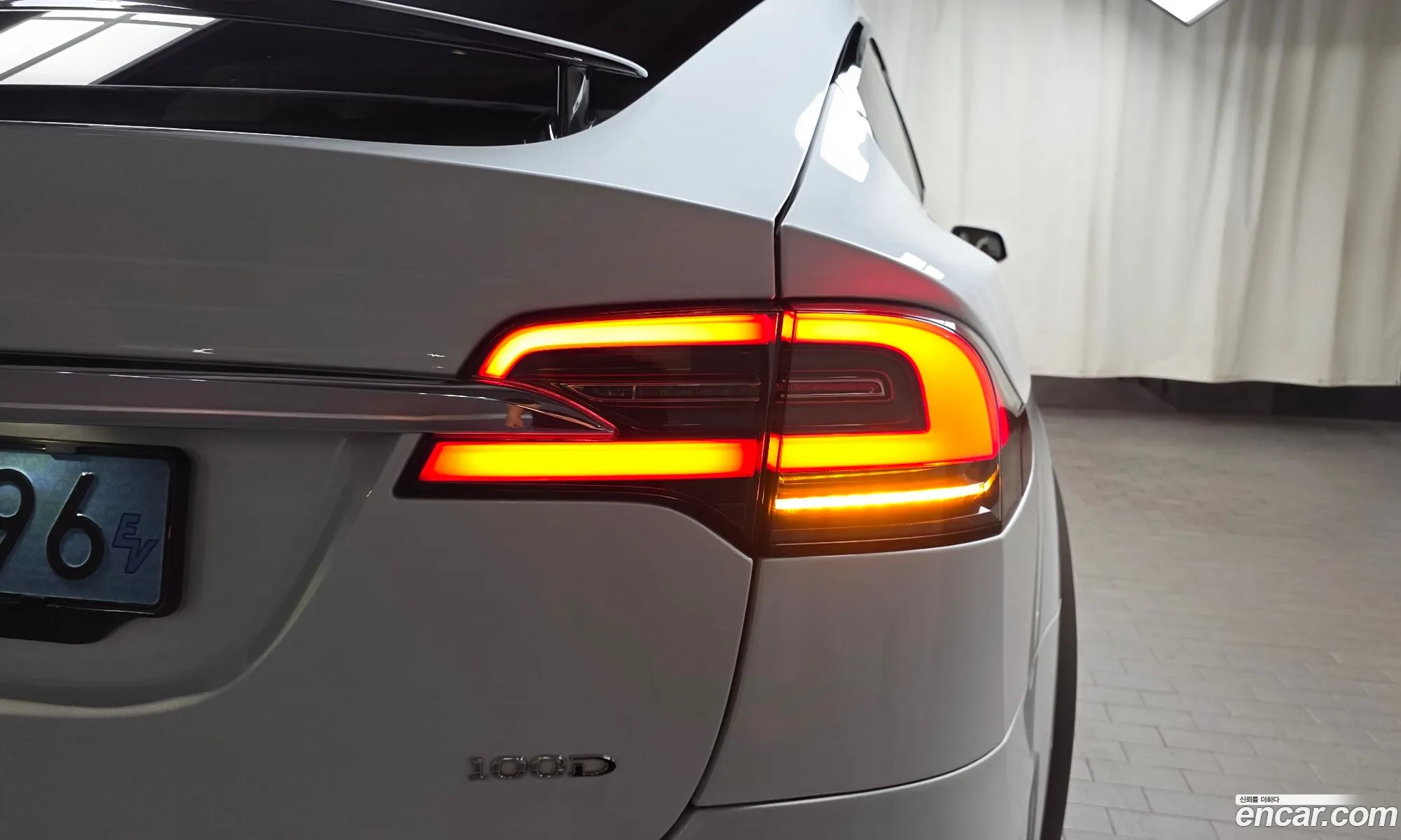 Tesla Model X 2019 5YJXCDE20KF150587 — 28