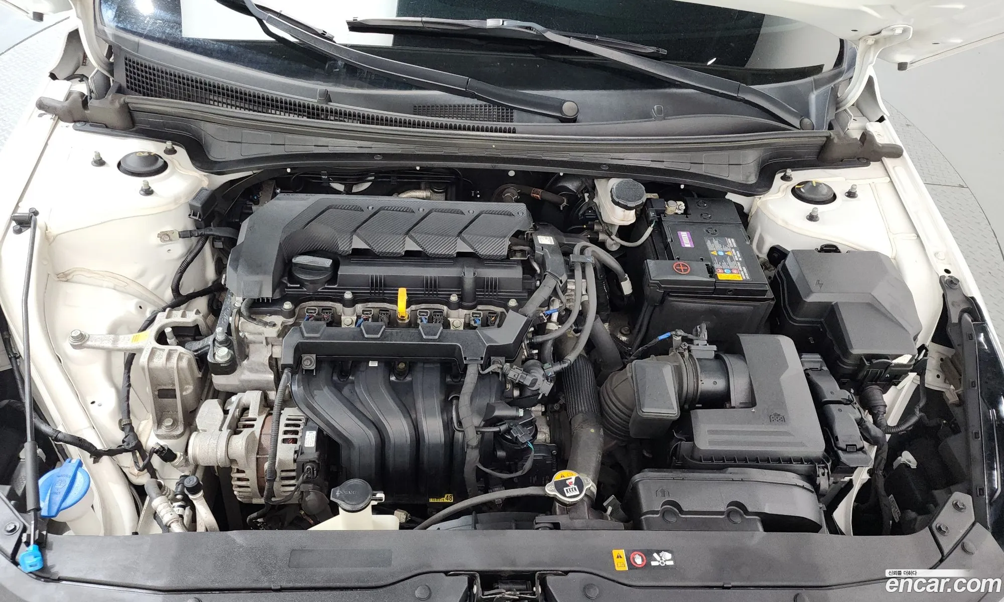 Hyundai Elantra 2021 — 13