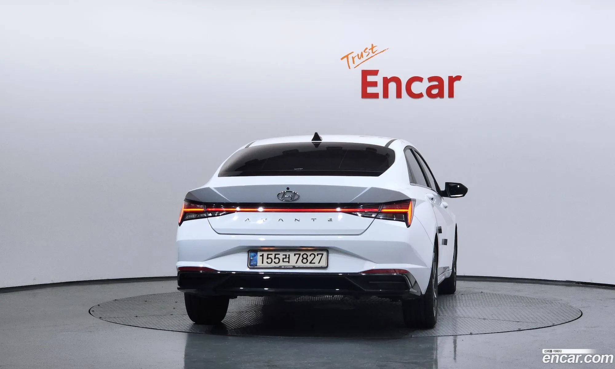 Hyundai Elantra 2021 — 17