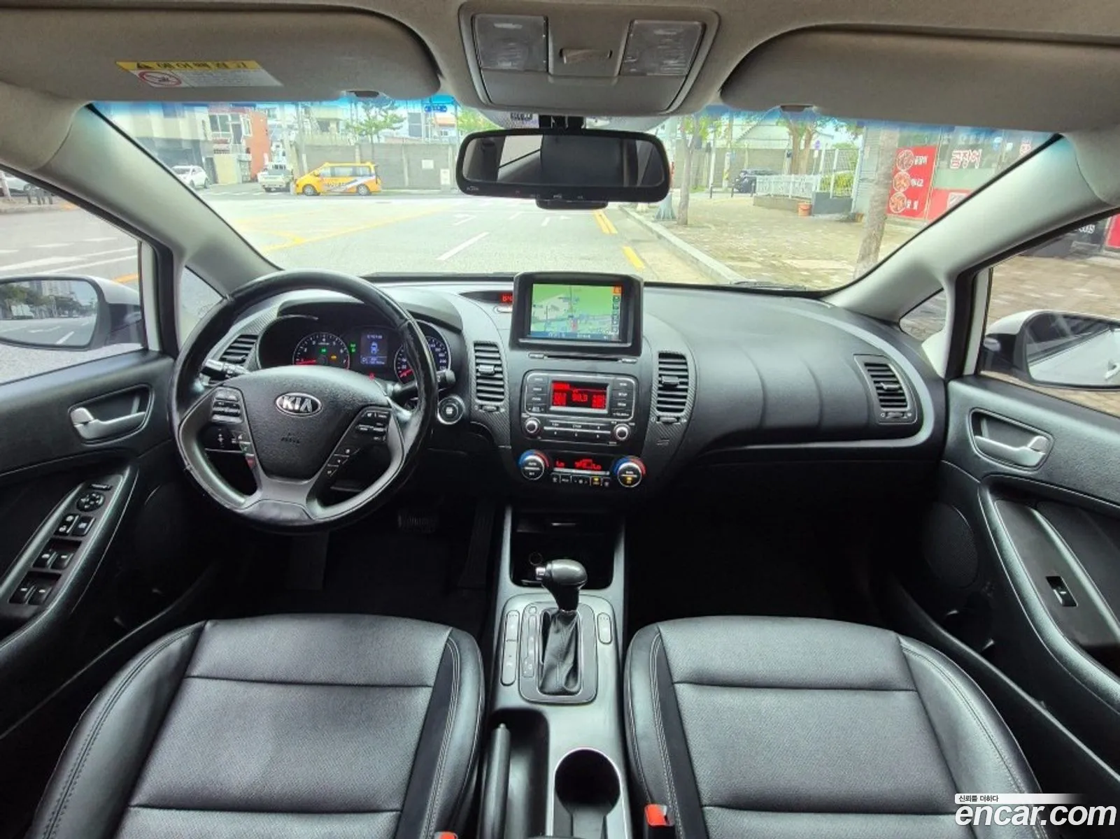 Kia K3 2014 — 3