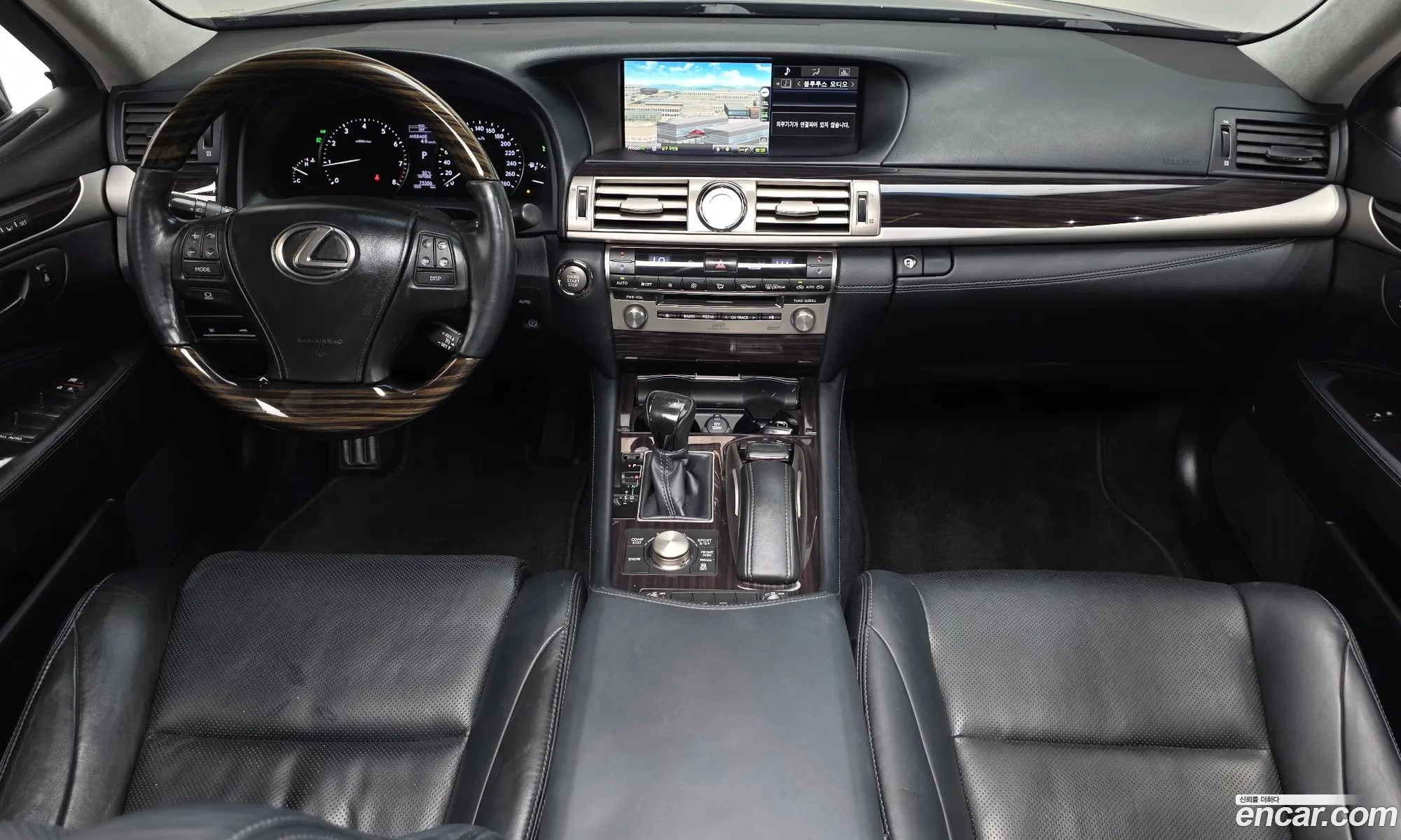 Lexus LS460