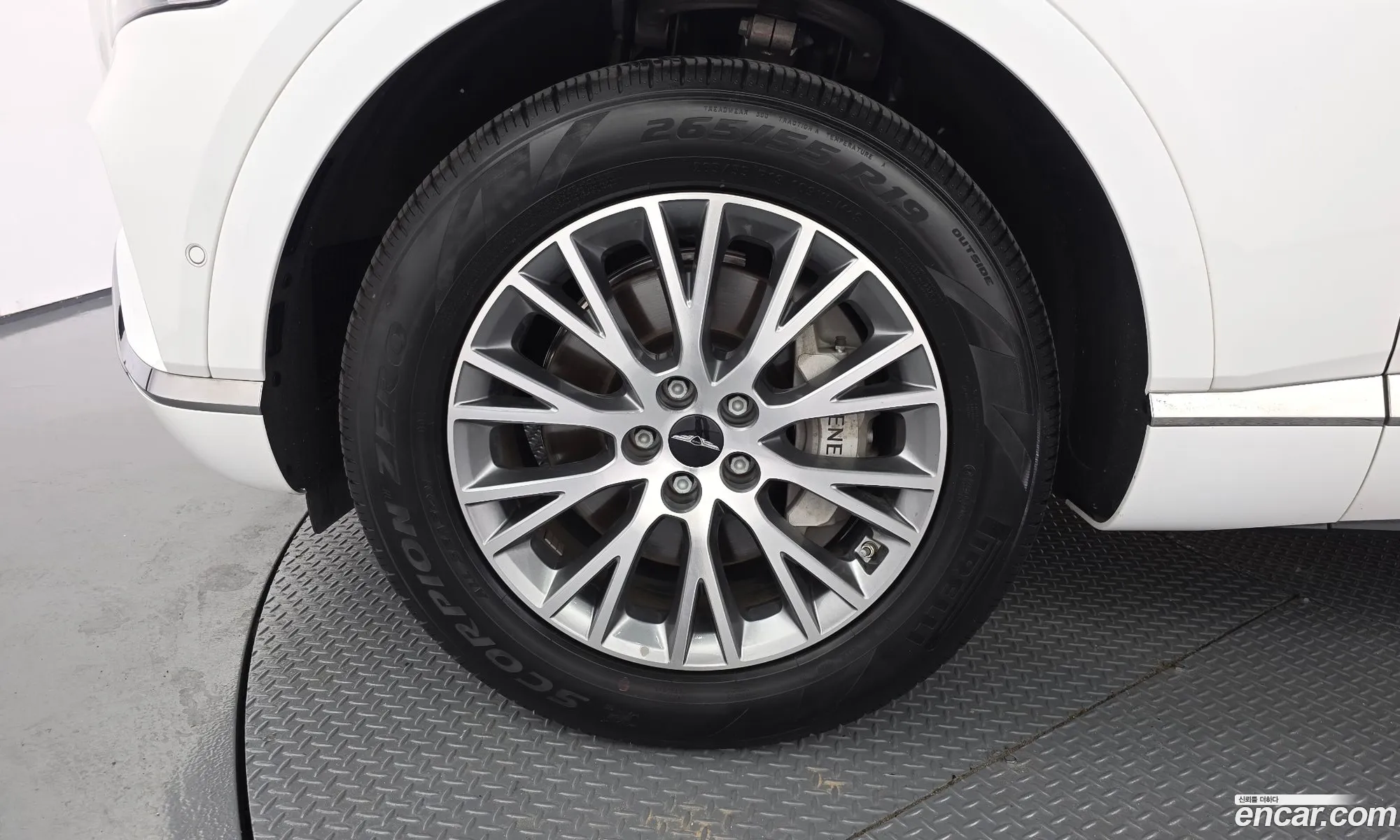 Genesis GV80 2024 KMTHA81BDRU233482 — 5