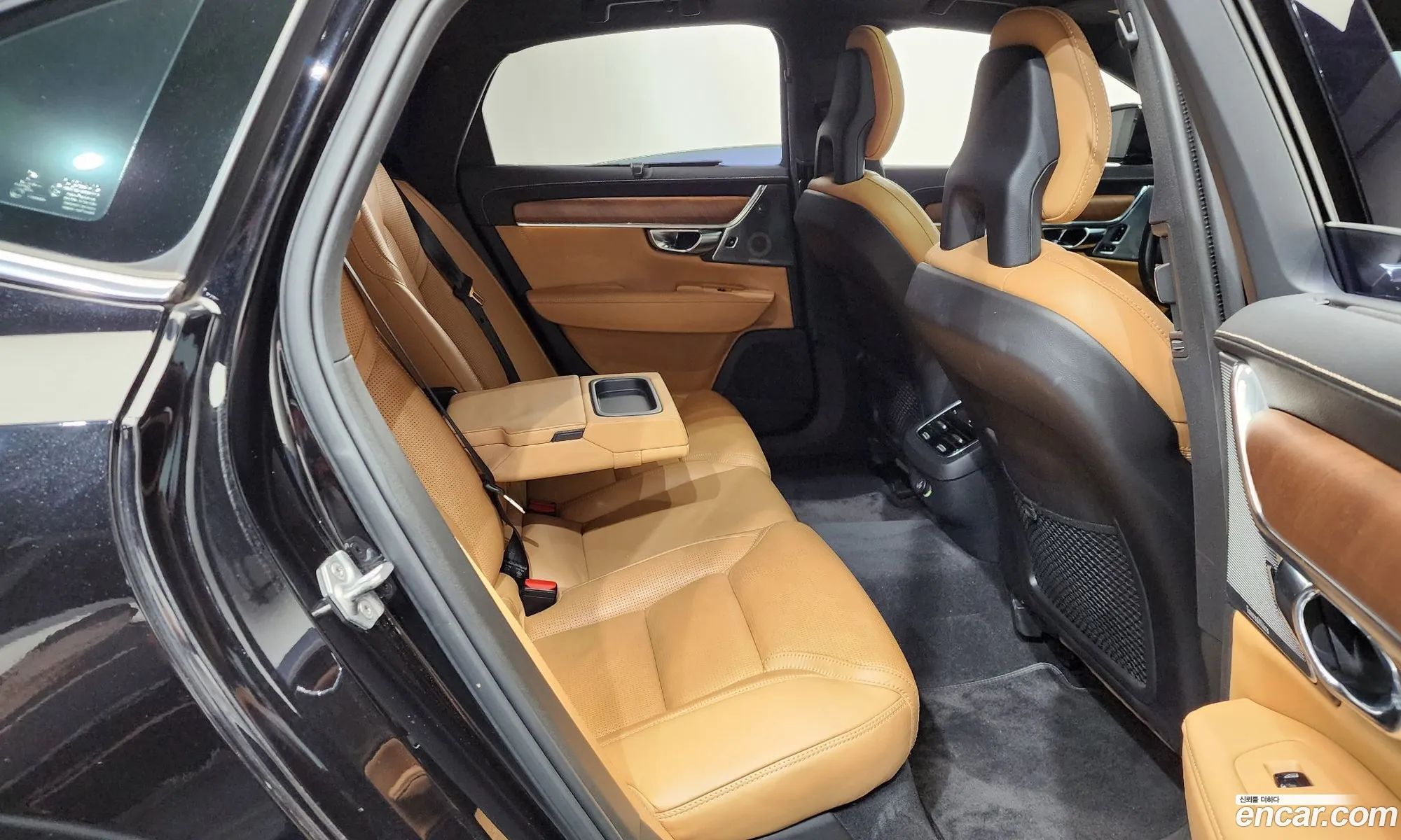 Volvo S90 2017 YV1PSA8ADJ1027194 — 35