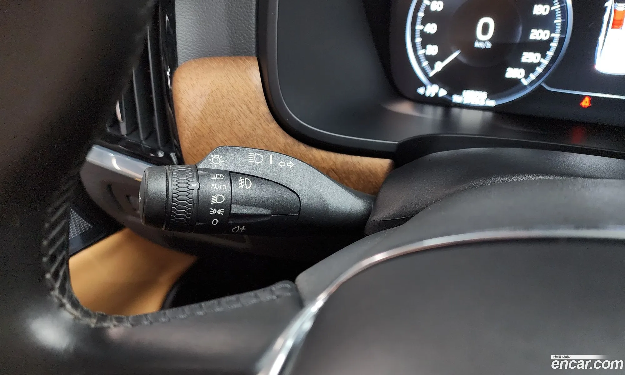 Volvo S90 2017 YV1PSA8ADJ1027194 — 36