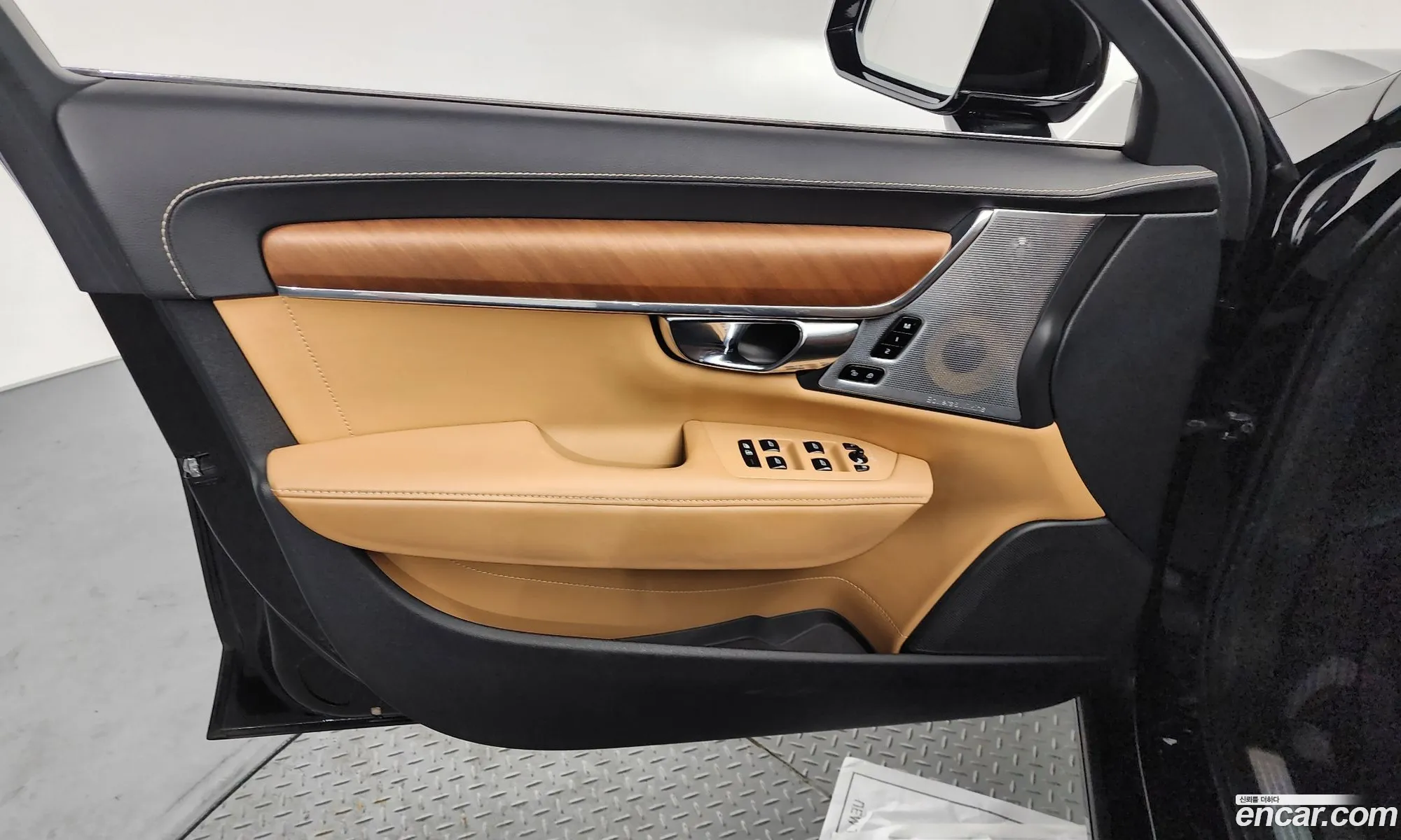Volvo S90 2017 YV1PSA8ADJ1027194 — 3