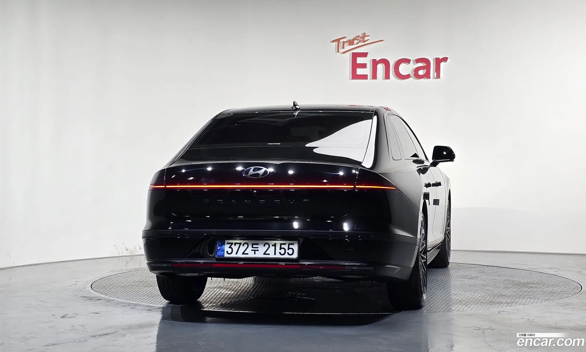 Hyundai Grandeur Hybrid 2023 — 3