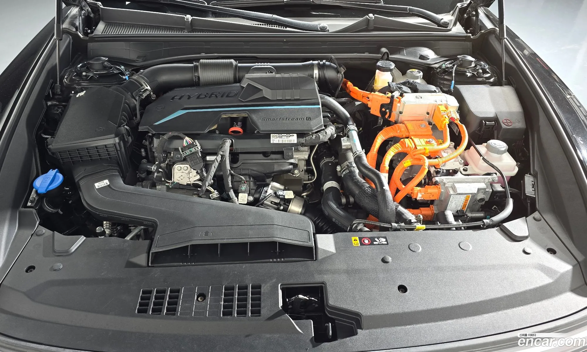 Hyundai Grandeur Hybrid 2023 — 19