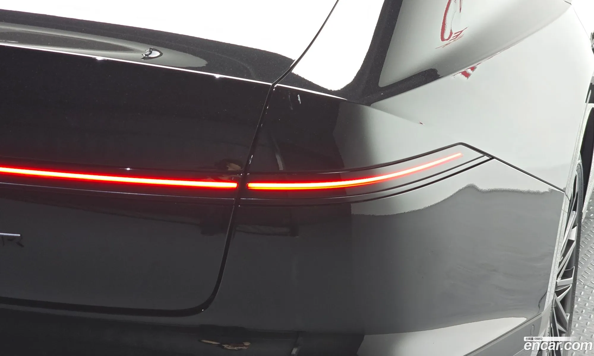 Hyundai Grandeur Hybrid 2023 — 31