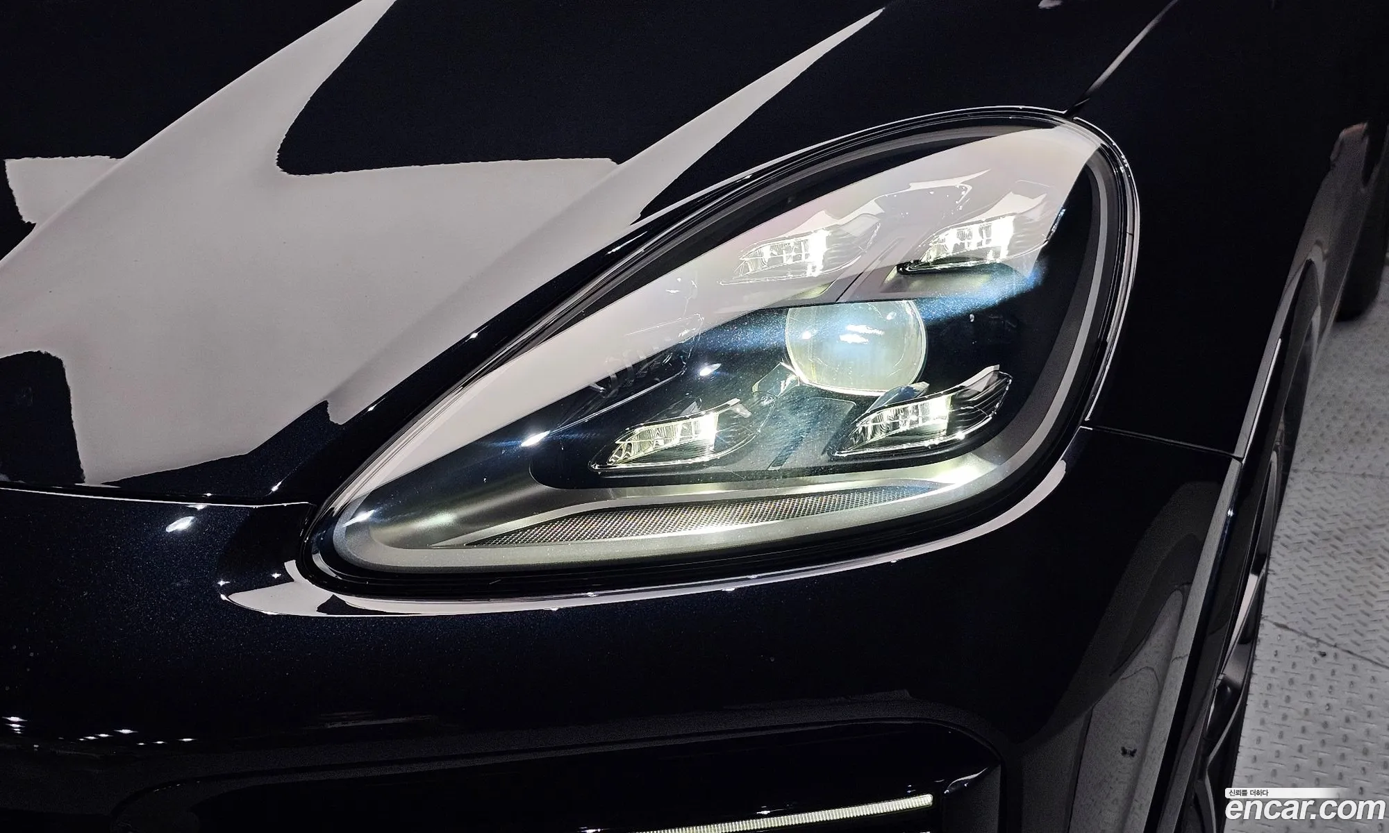 Porsche Cayenne 2019 WP1AA29Y0KDA17669 — 25