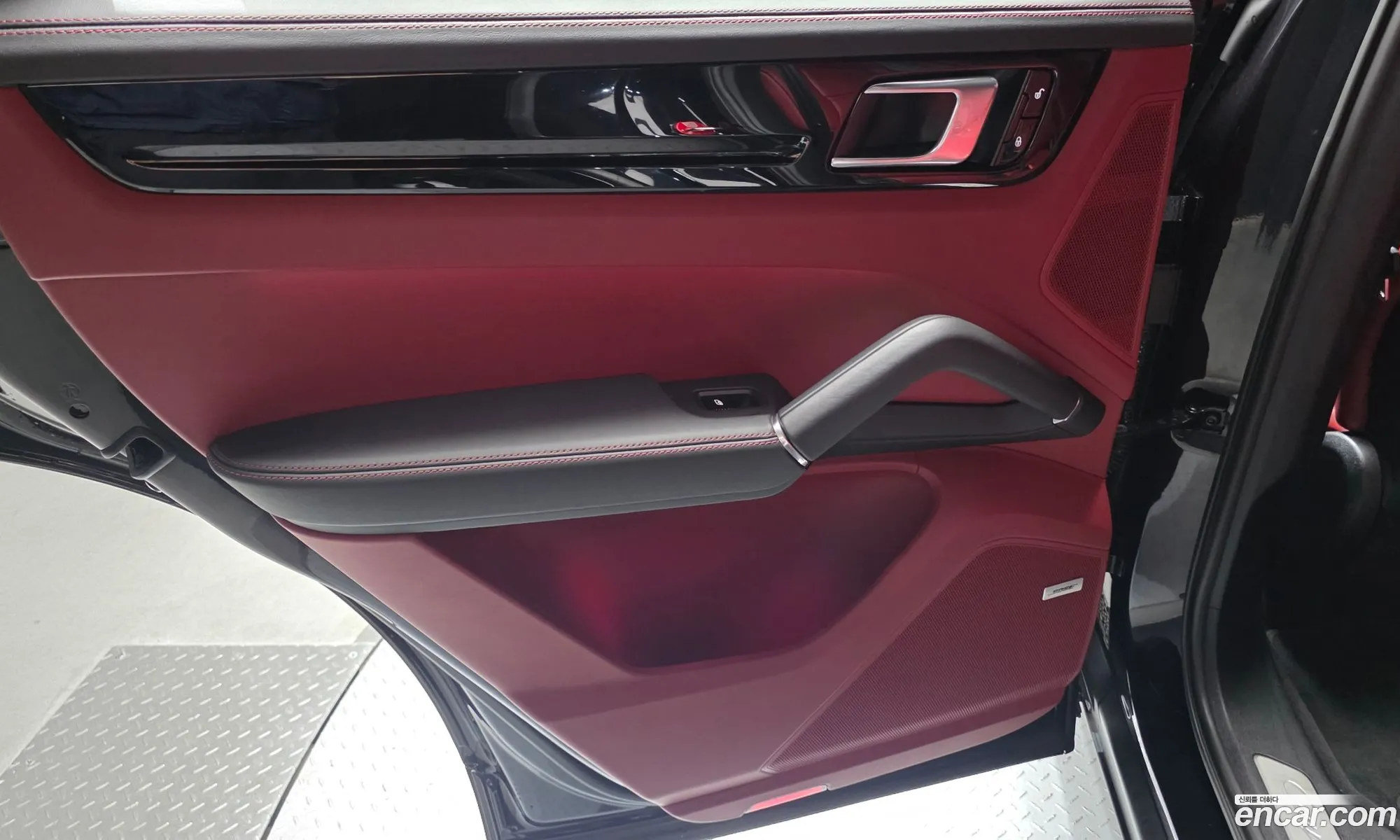 Porsche Cayenne 2019 WP1AA29Y0KDA17669 — 11