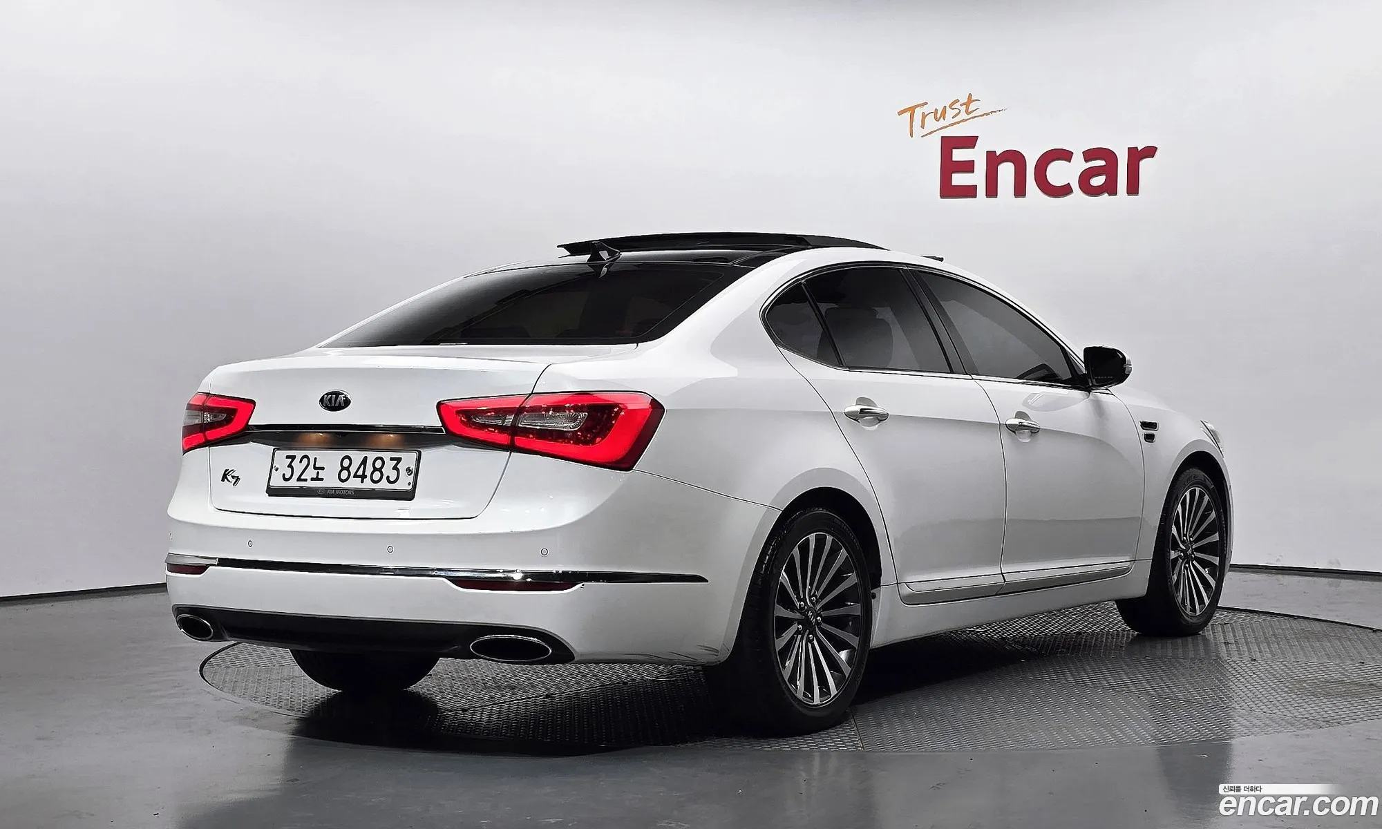 Kia K7 2013 KNALM415BDA127732 — 28