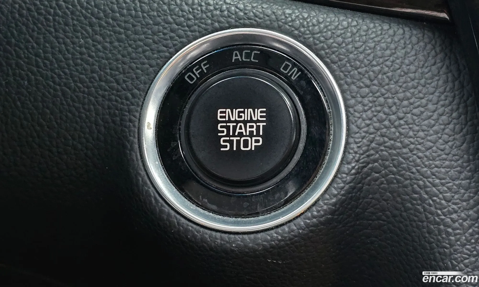 Kia K7 2013 KNALM415BDA127732 — 9