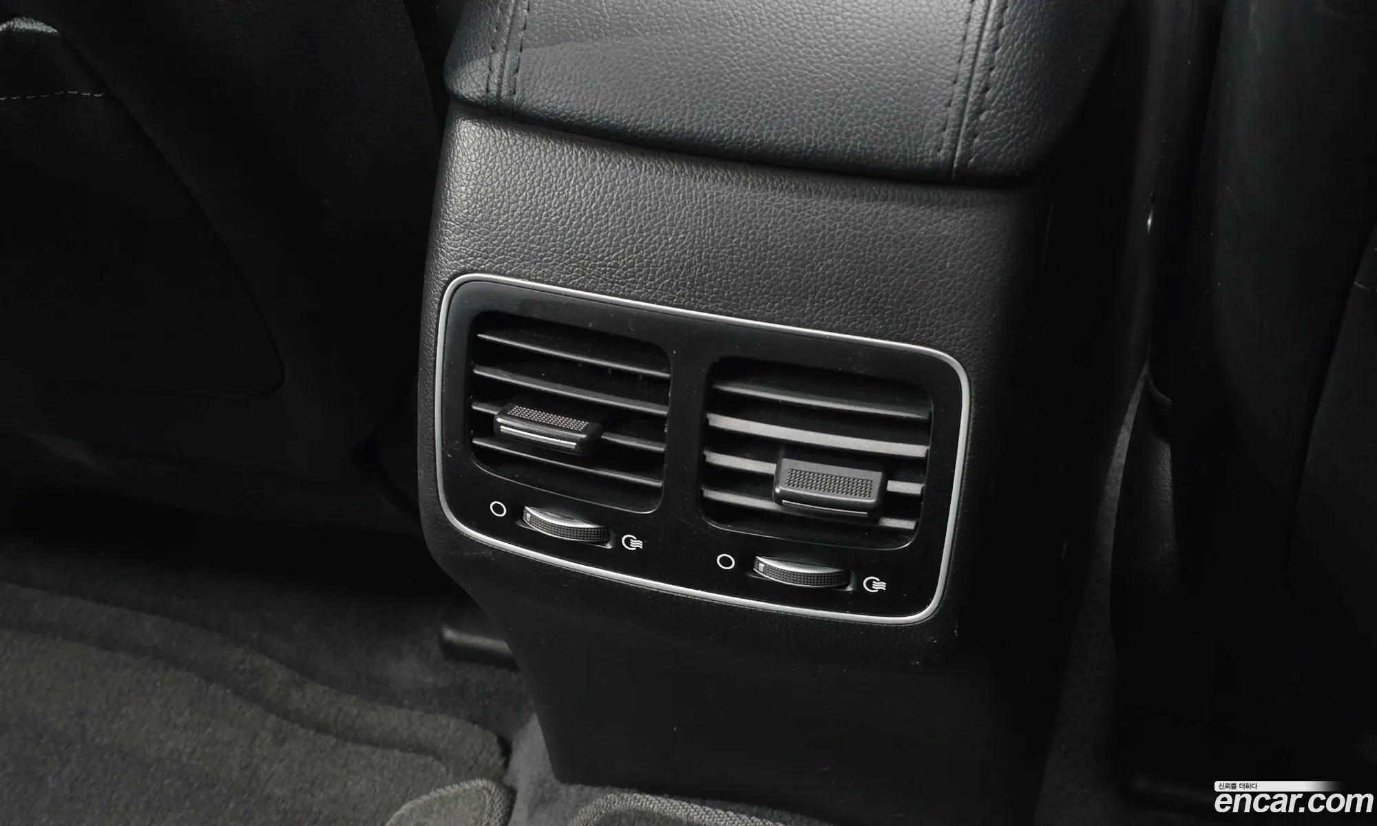 Kia K7 2013 KNALM415BDA127732 — 4