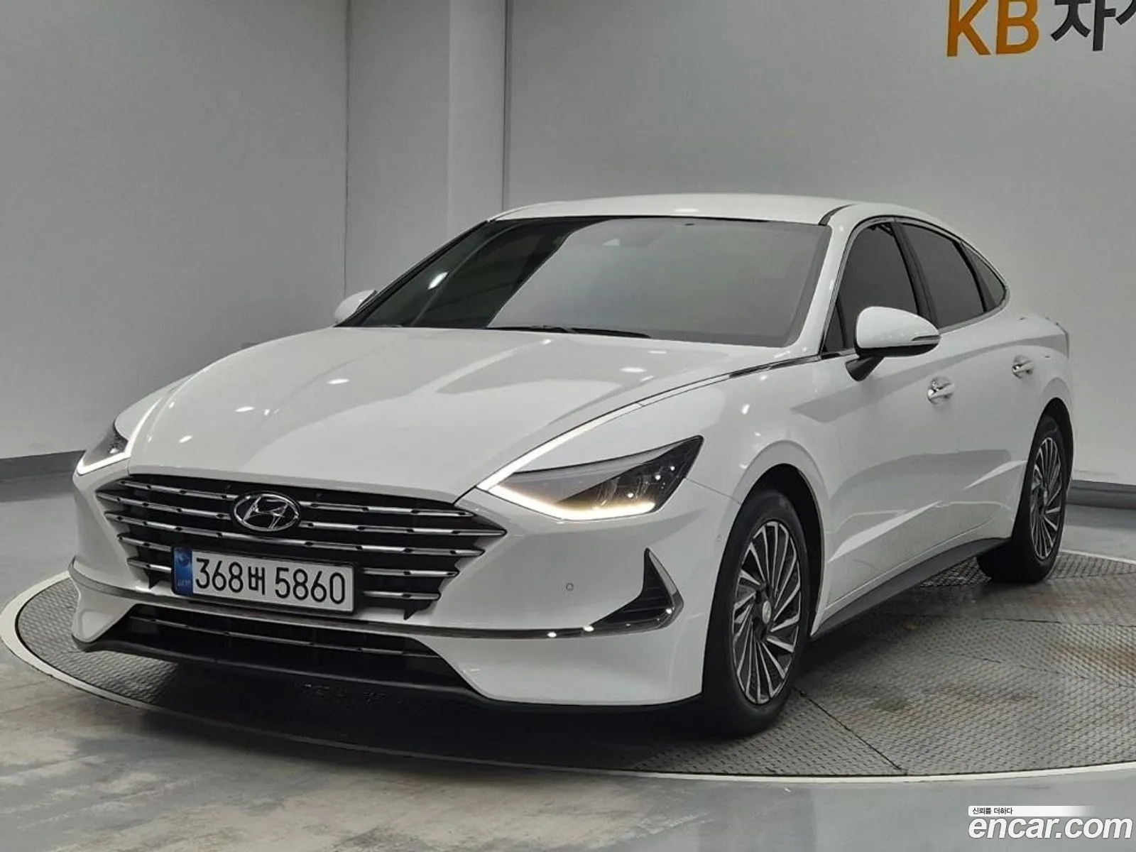 Hyundai Sonata Hybrid 2021 — 4