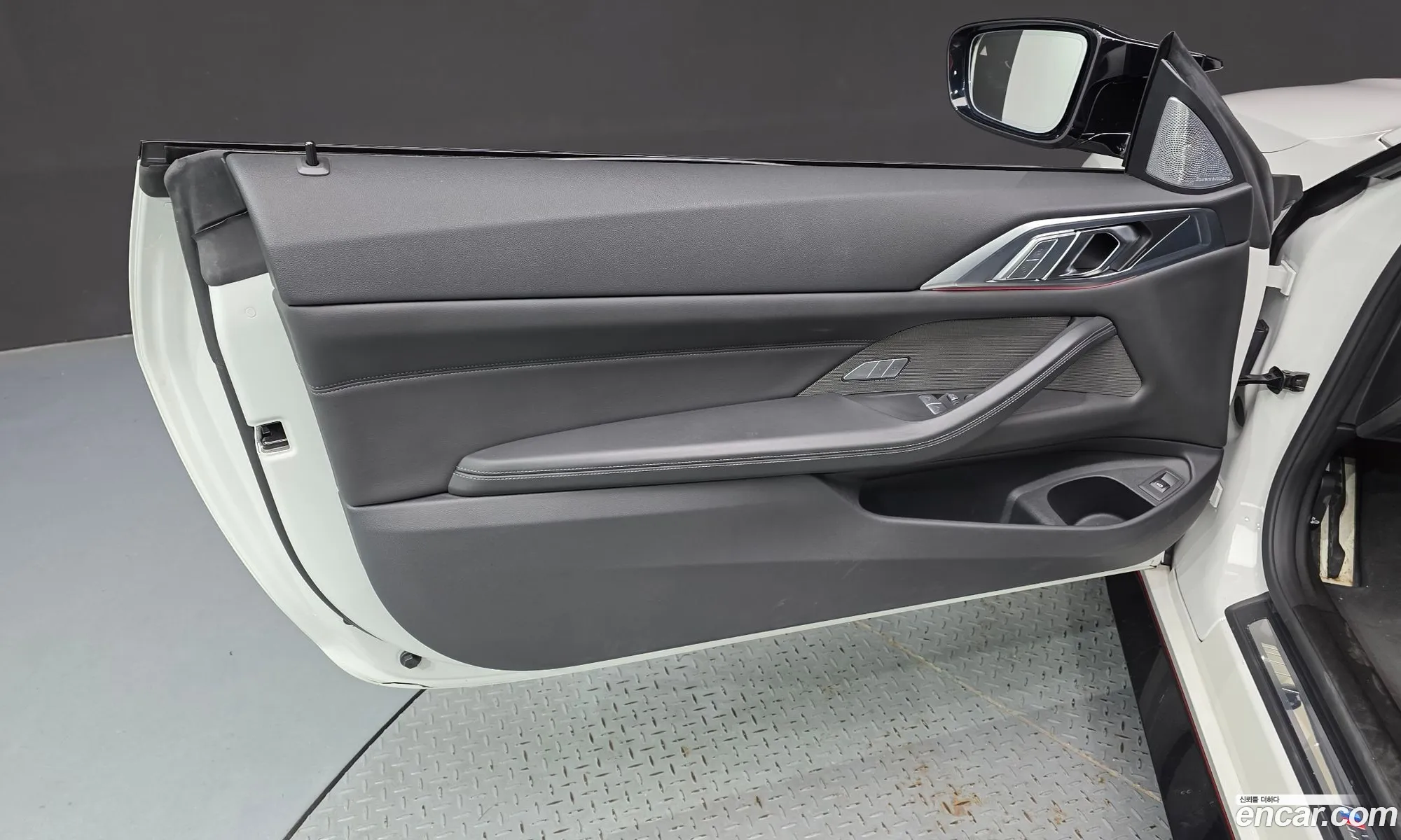 BMW M4 2023 11111111111111111 — 33