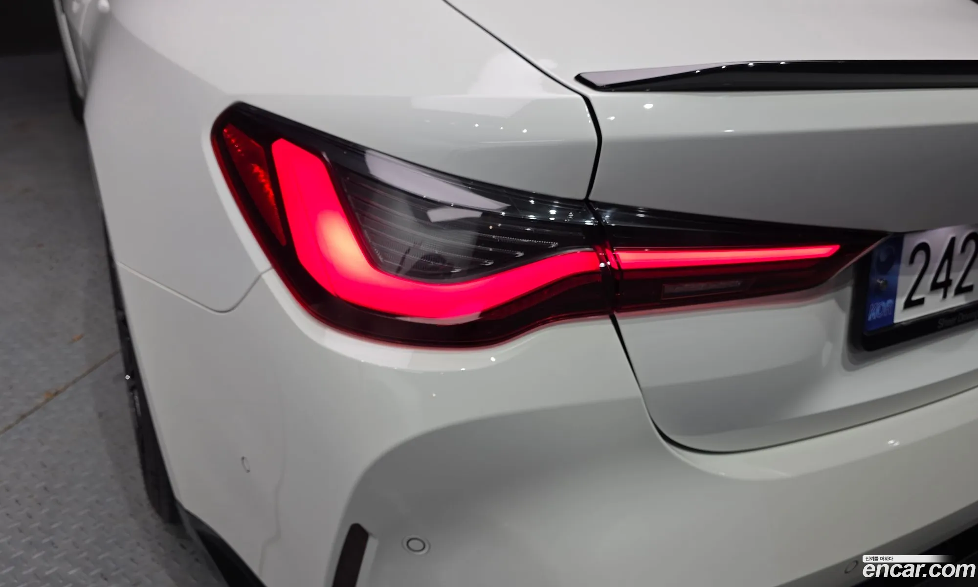 BMW M4 2023 11111111111111111 — 28