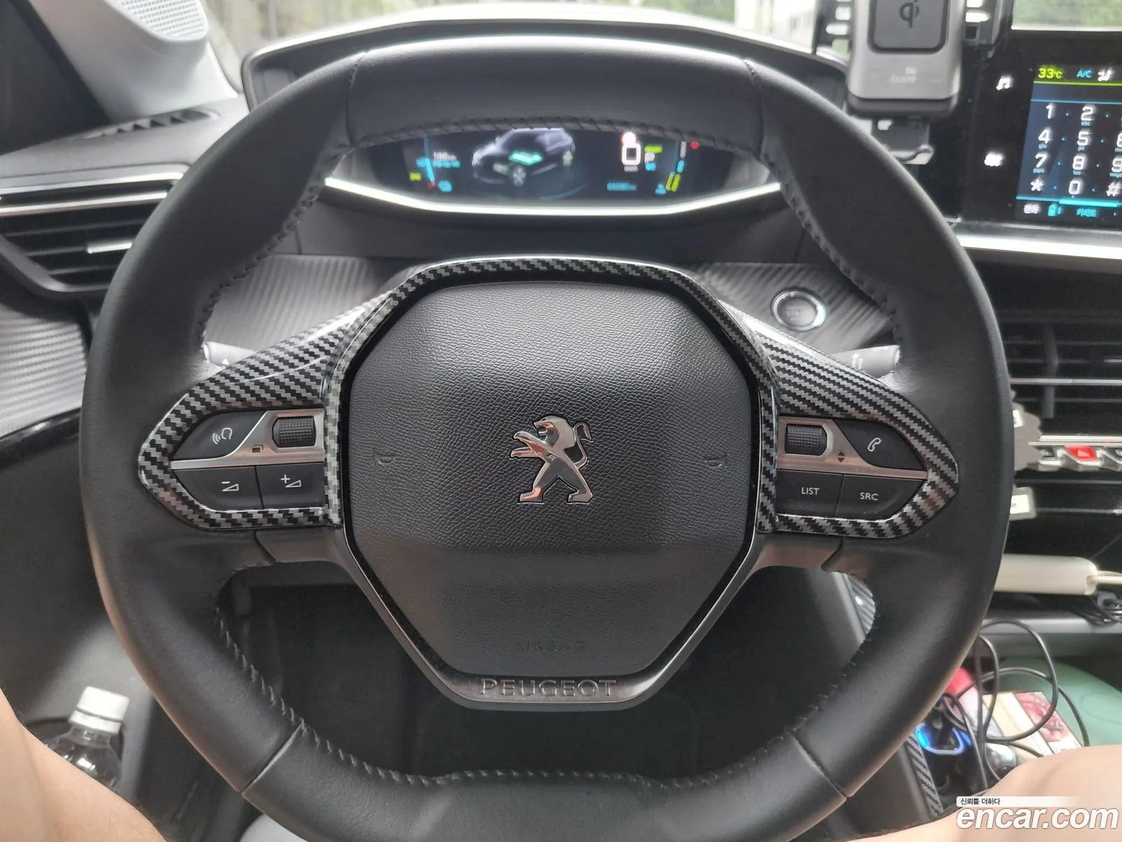 Peugeot e-208 2020 — 15