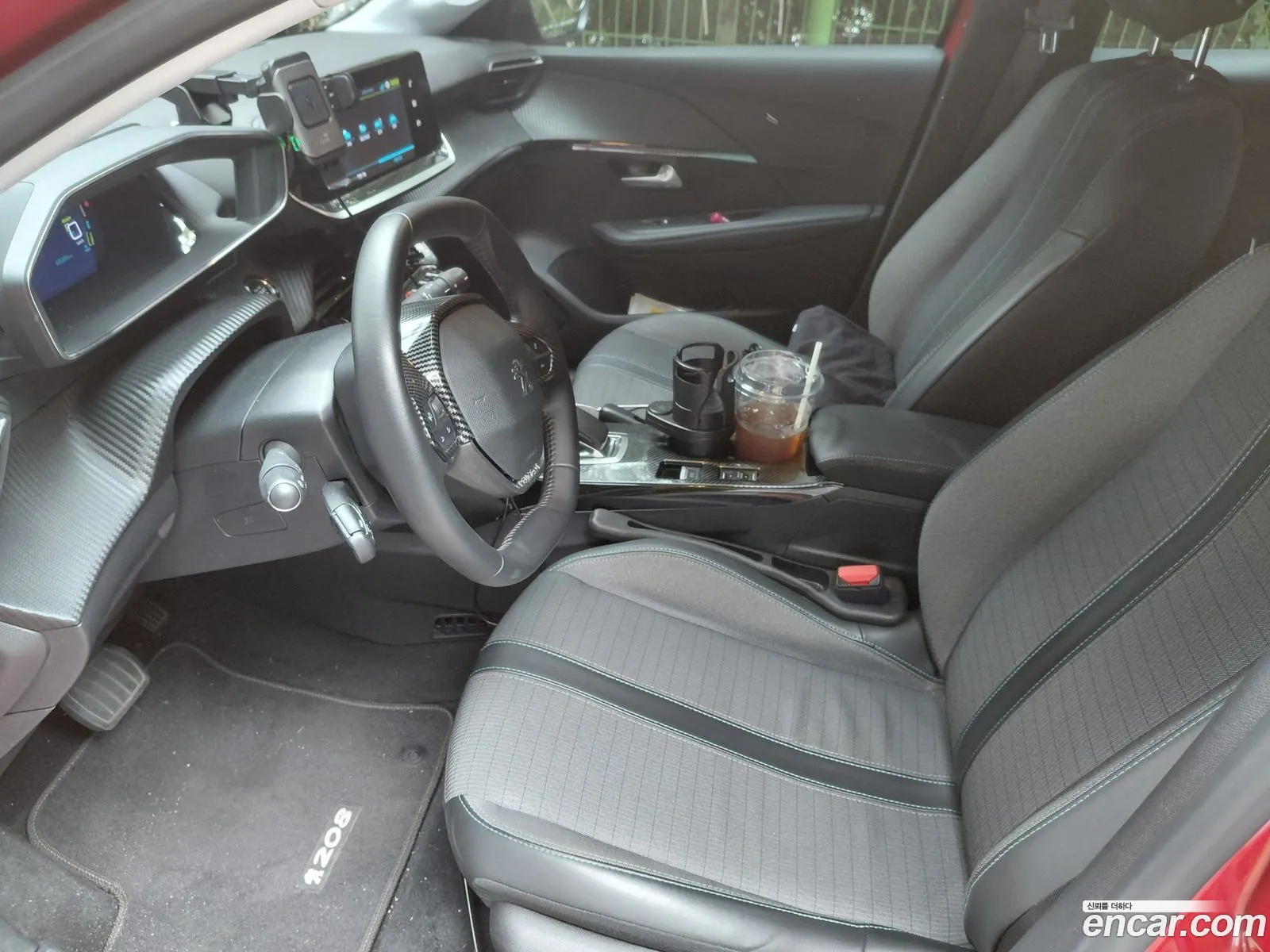 Peugeot e-208 2020 — 9