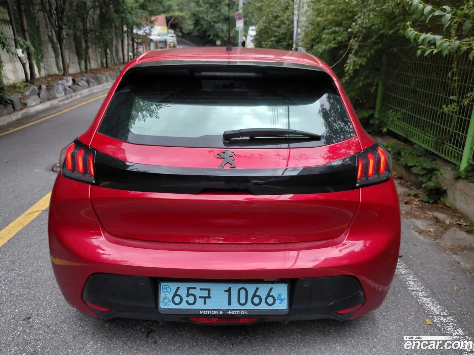 Peugeot e-208 2020 — 6