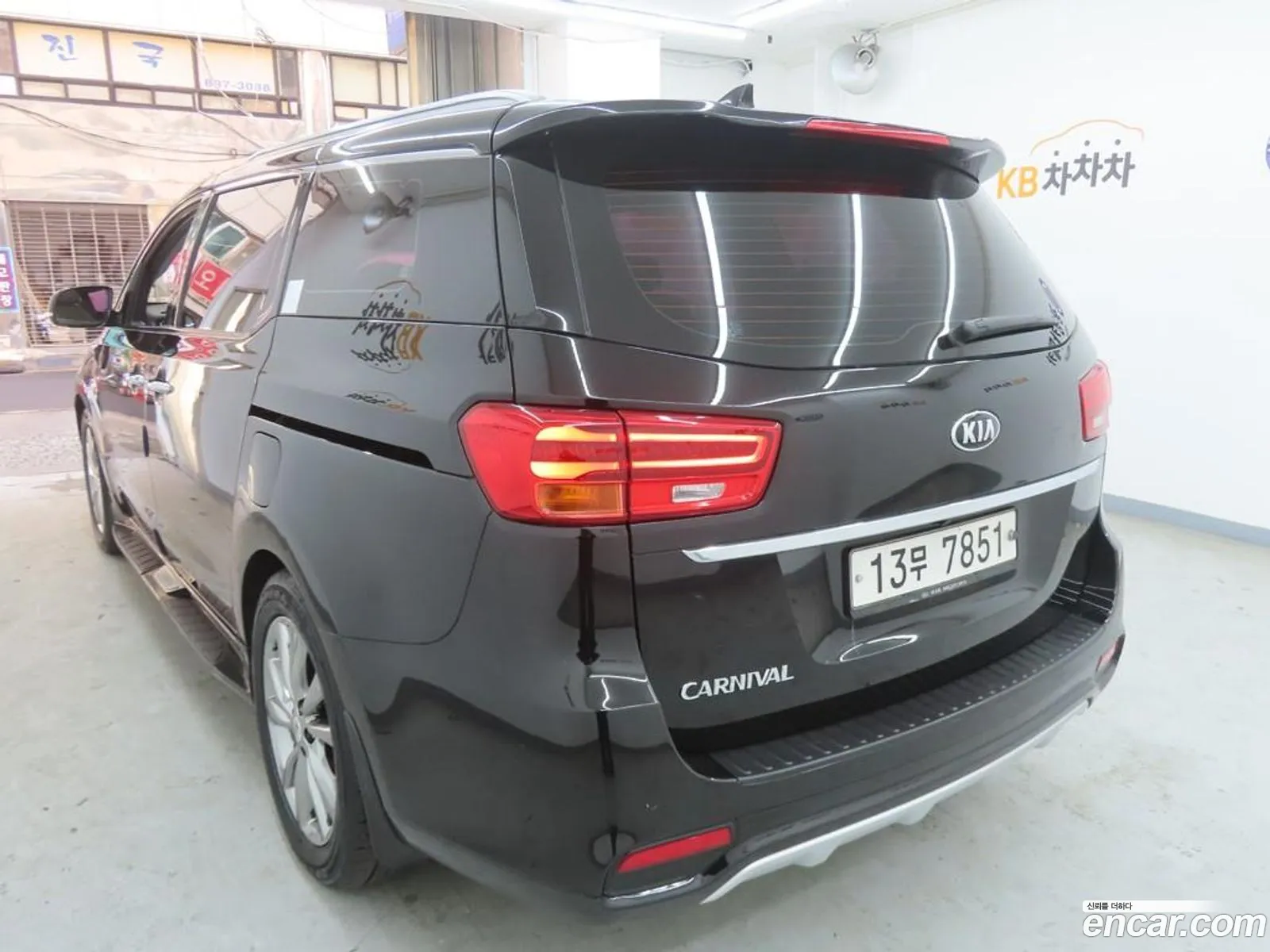 Kia Carnival 2018 — 3
