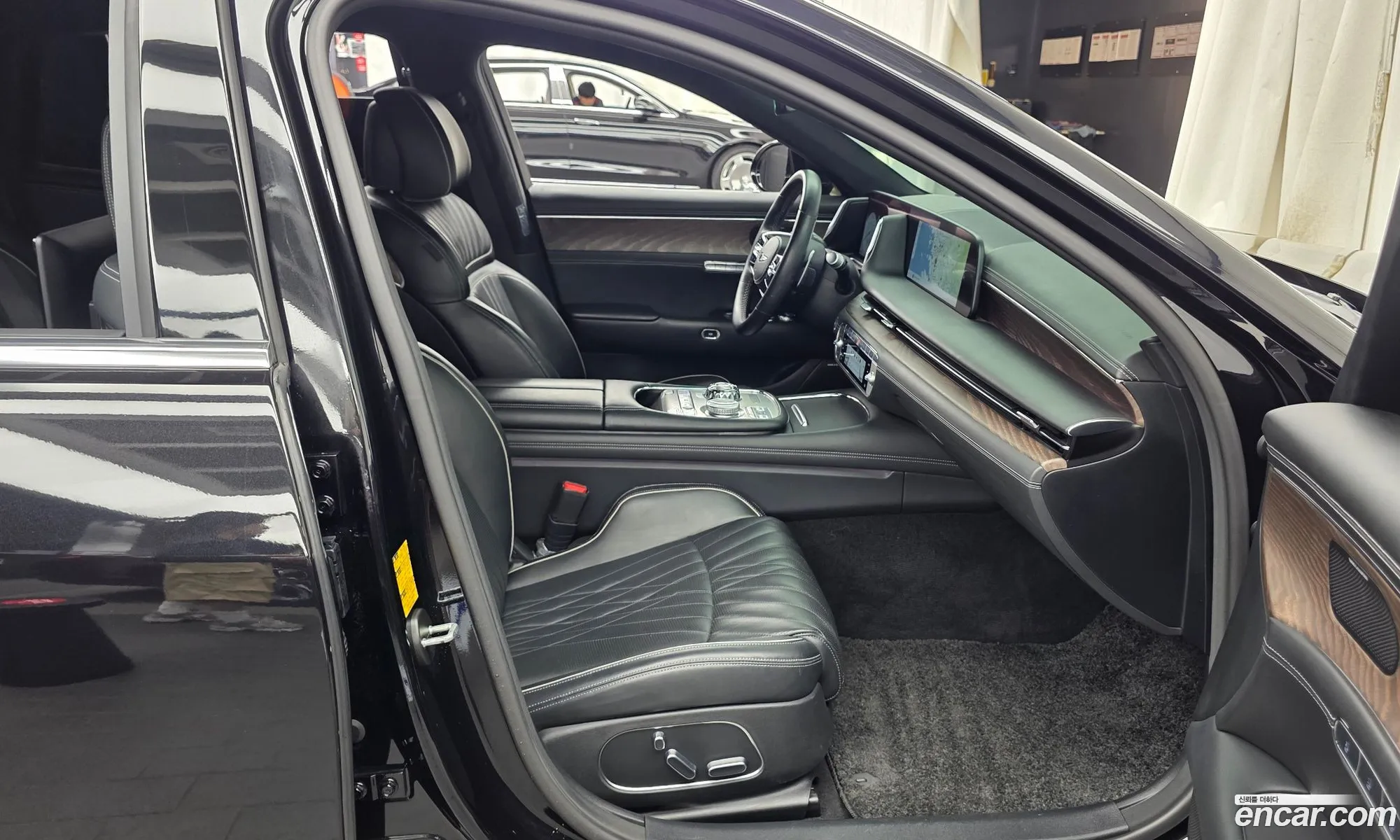Genesis G90 2022 KMTFA41DDNU000788 — 16