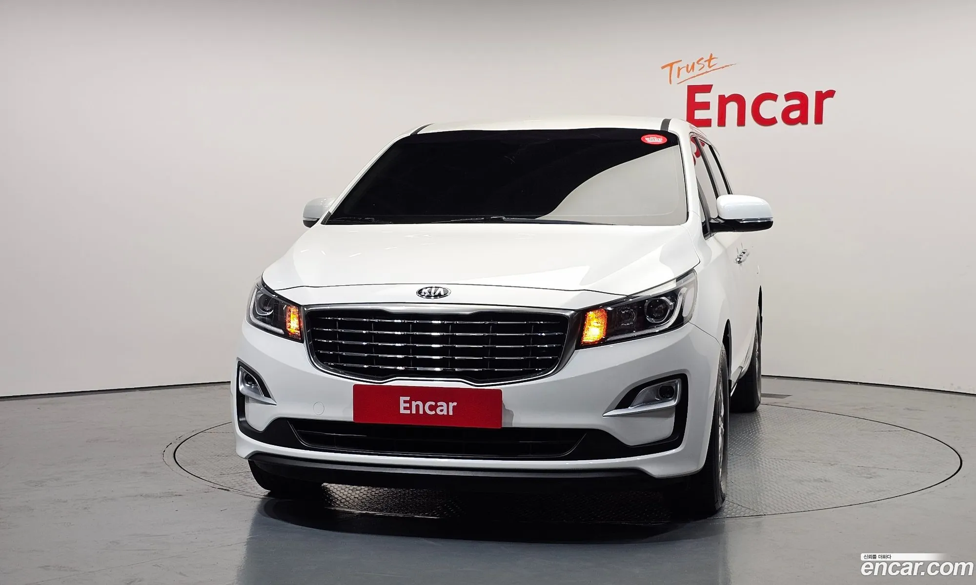 Kia Carnival 2019 KNHMF37ABKS556814 — 2