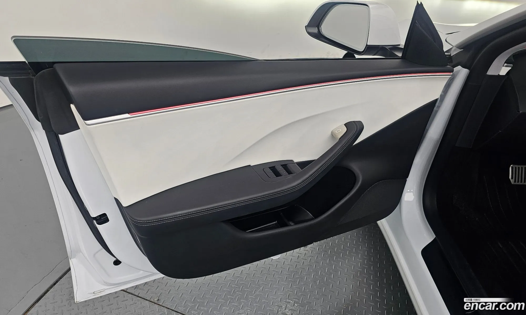 Tesla Model 3 2024 LRW3E7FS2RC190117 — 14